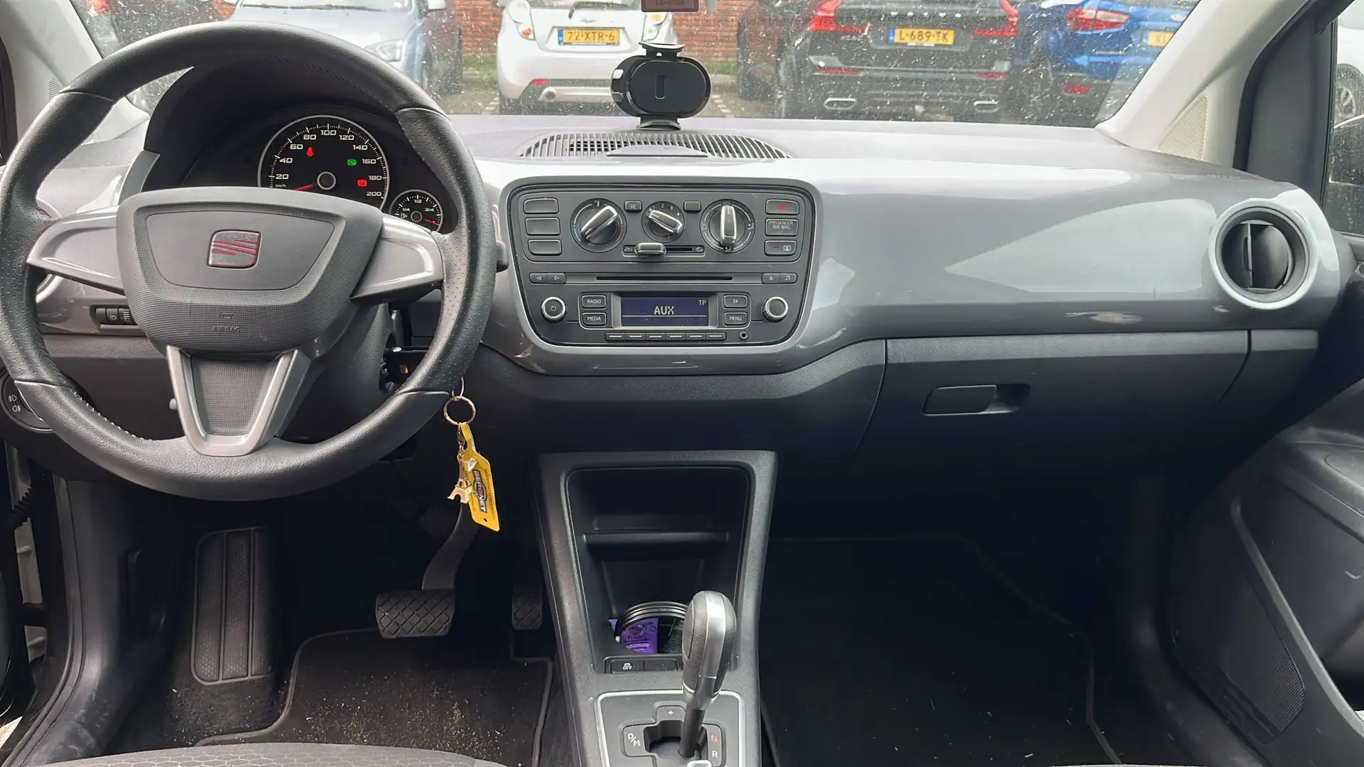 SEAT Mii Mii 1.0 Style Sport Zwart - 2