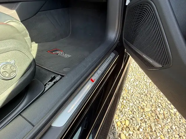 Audi RS4 2.9 TFSI quattro Ansicht 20