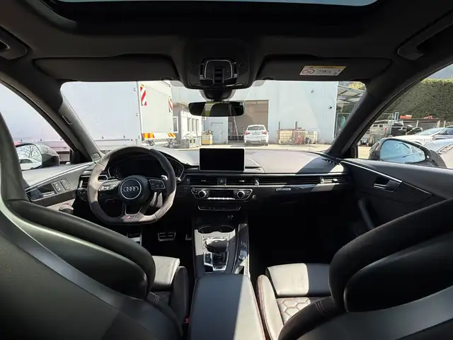 Audi RS4 2.9 TFSI quattro Ansicht 11