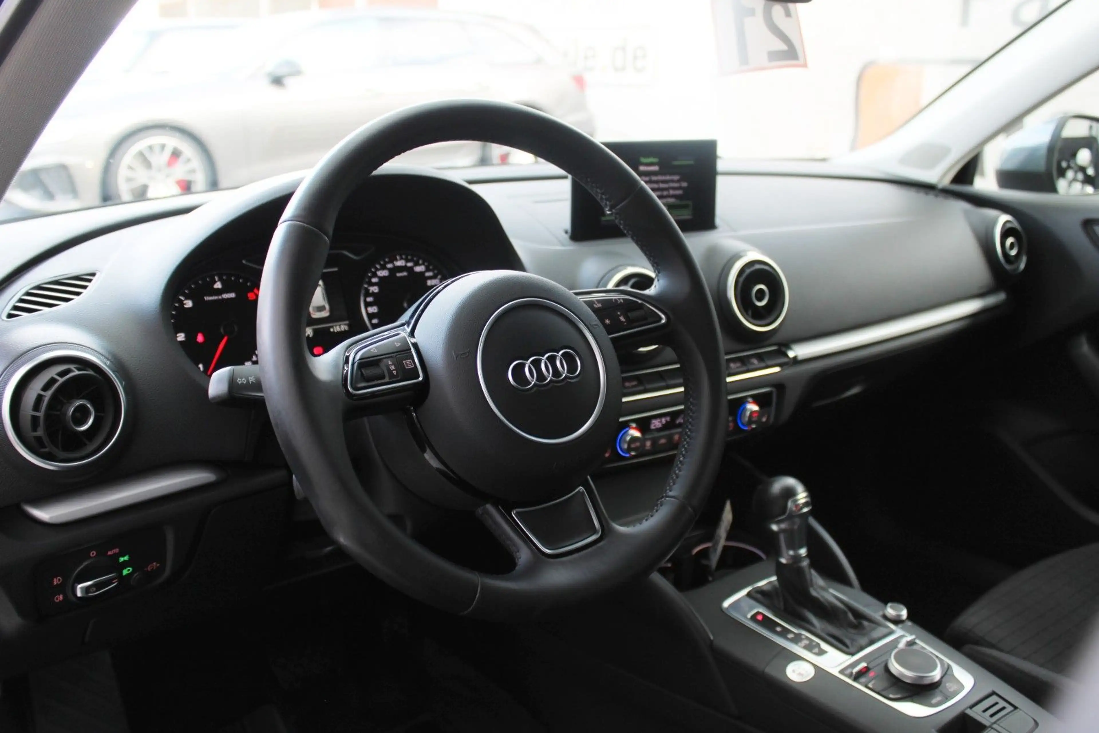 Audi A3 Sportback 2.0 *Automatik*Navi*Xenon*PDC*SHZ* — photo 8