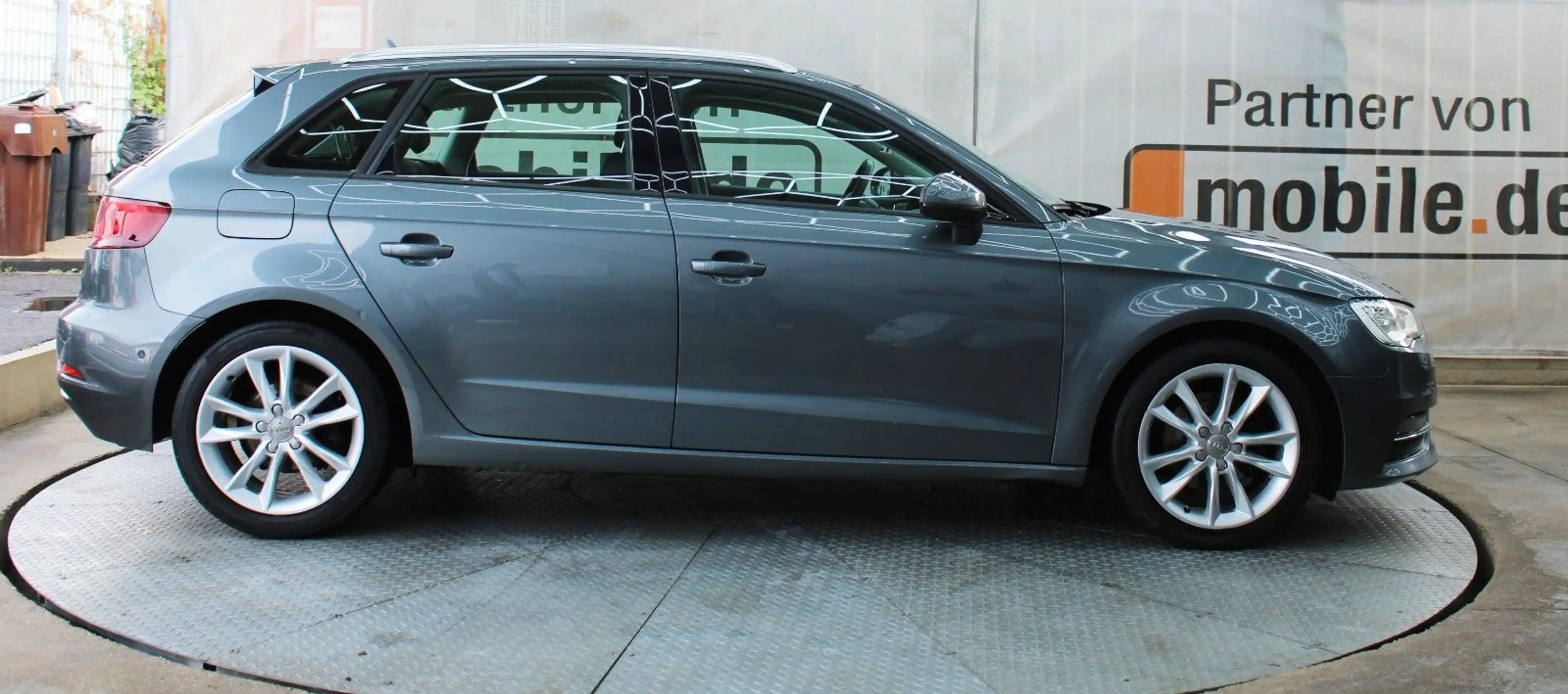 Audi A3 Sportback 2.0 *Automatik*Navi*Xenon*PDC*SHZ* — photo 14