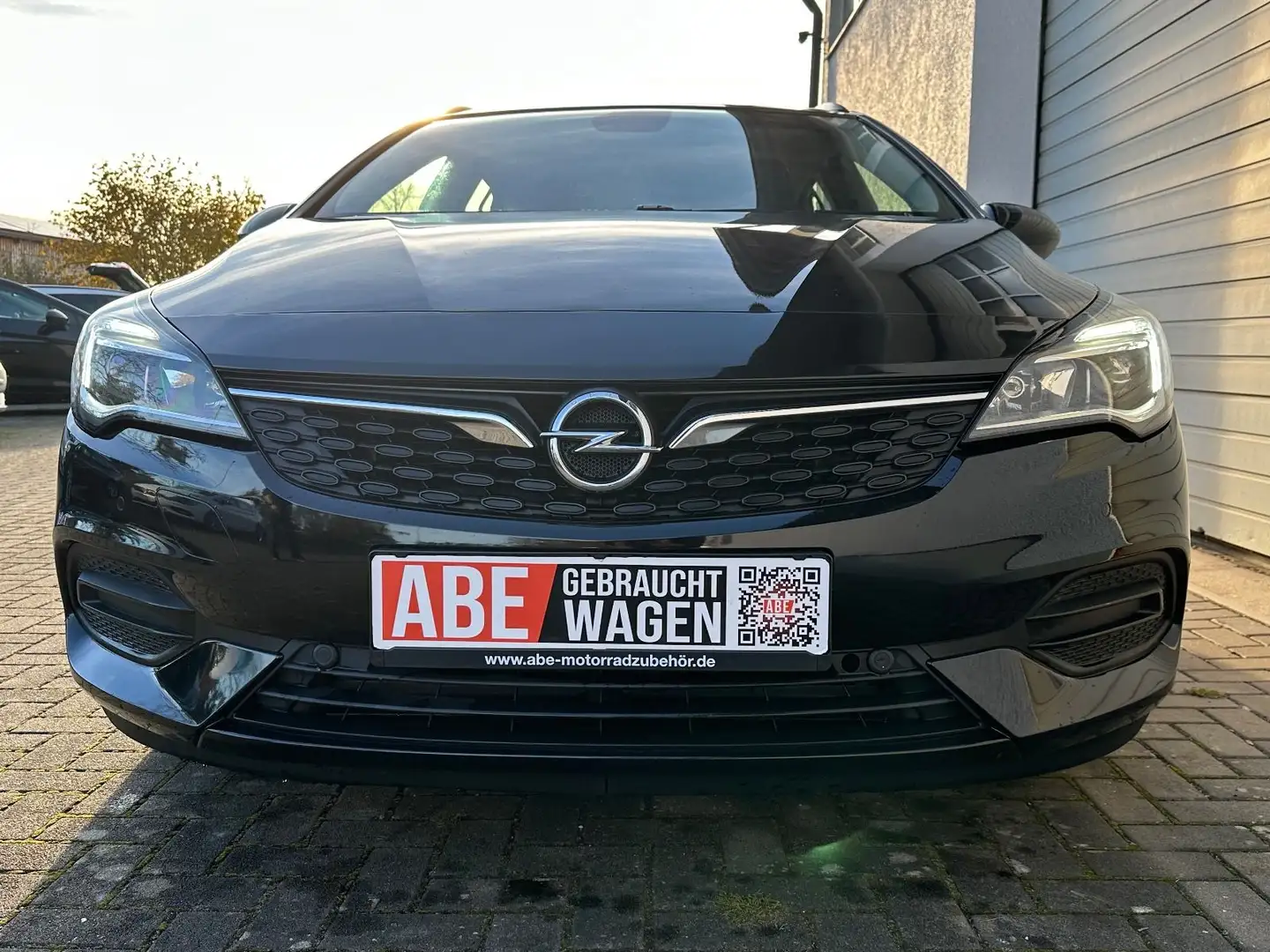 Opel Astra K 1.4 Turbo Sports Tourer Edition DAB PDC Schwarz - 2