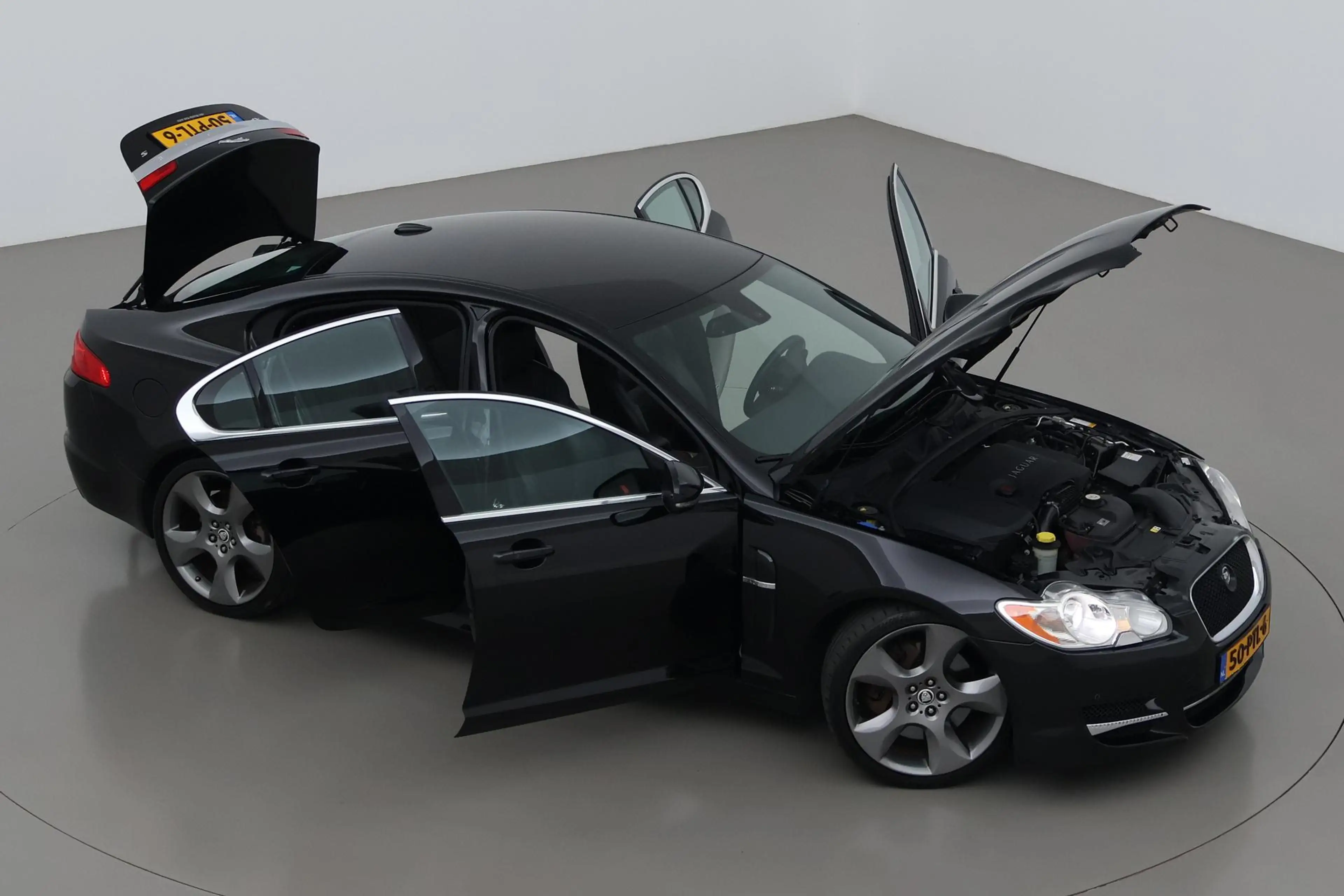 Jaguar XF 3.0D S V6 Premium Luxury | Trekhaak | Bowers&Wilki — photo 6
