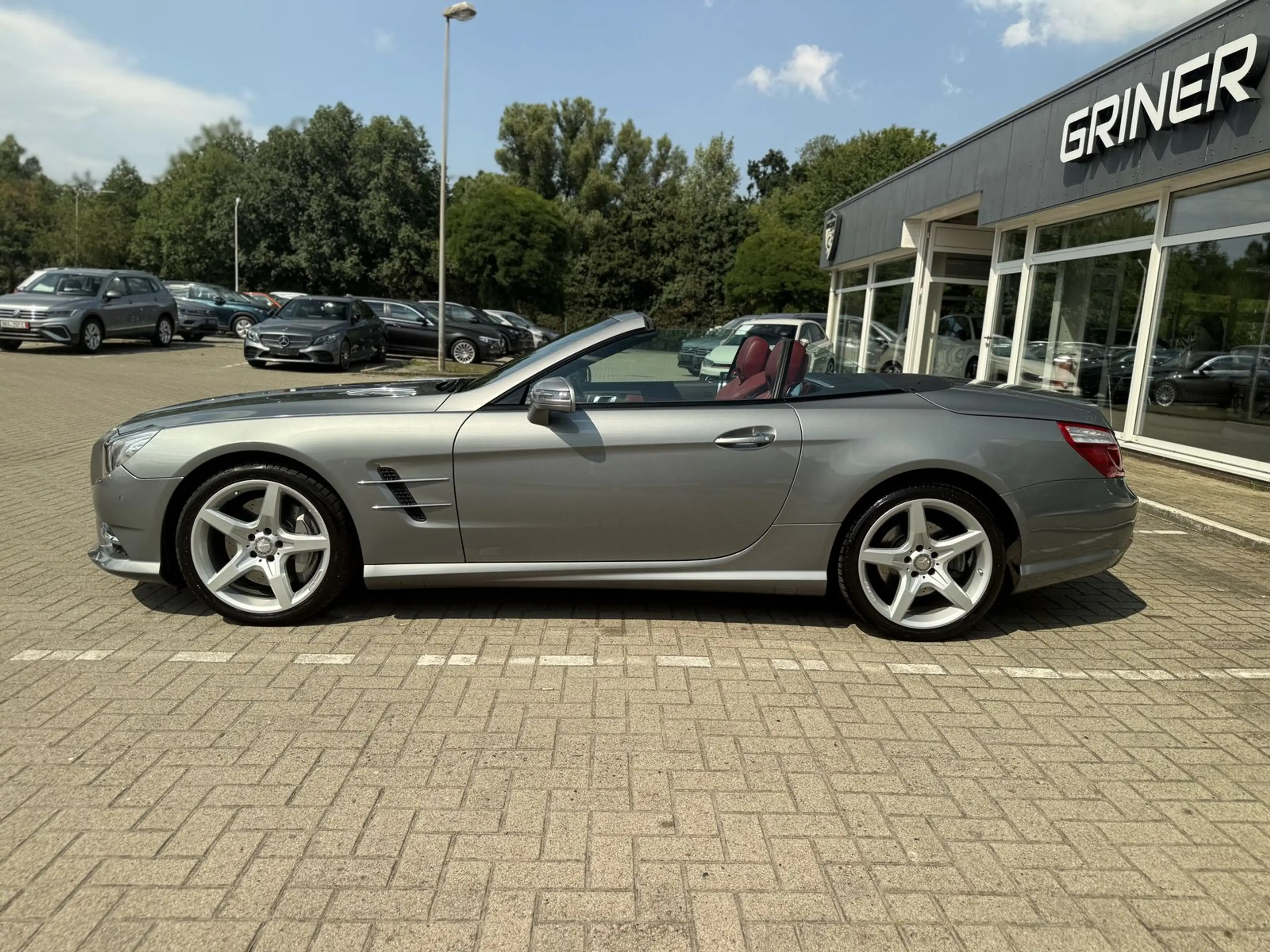Mercedes-Benz SL 500 AMG,Sitz-Luft,Airscarf,H&K,Distronic,T-Wi — photo 9