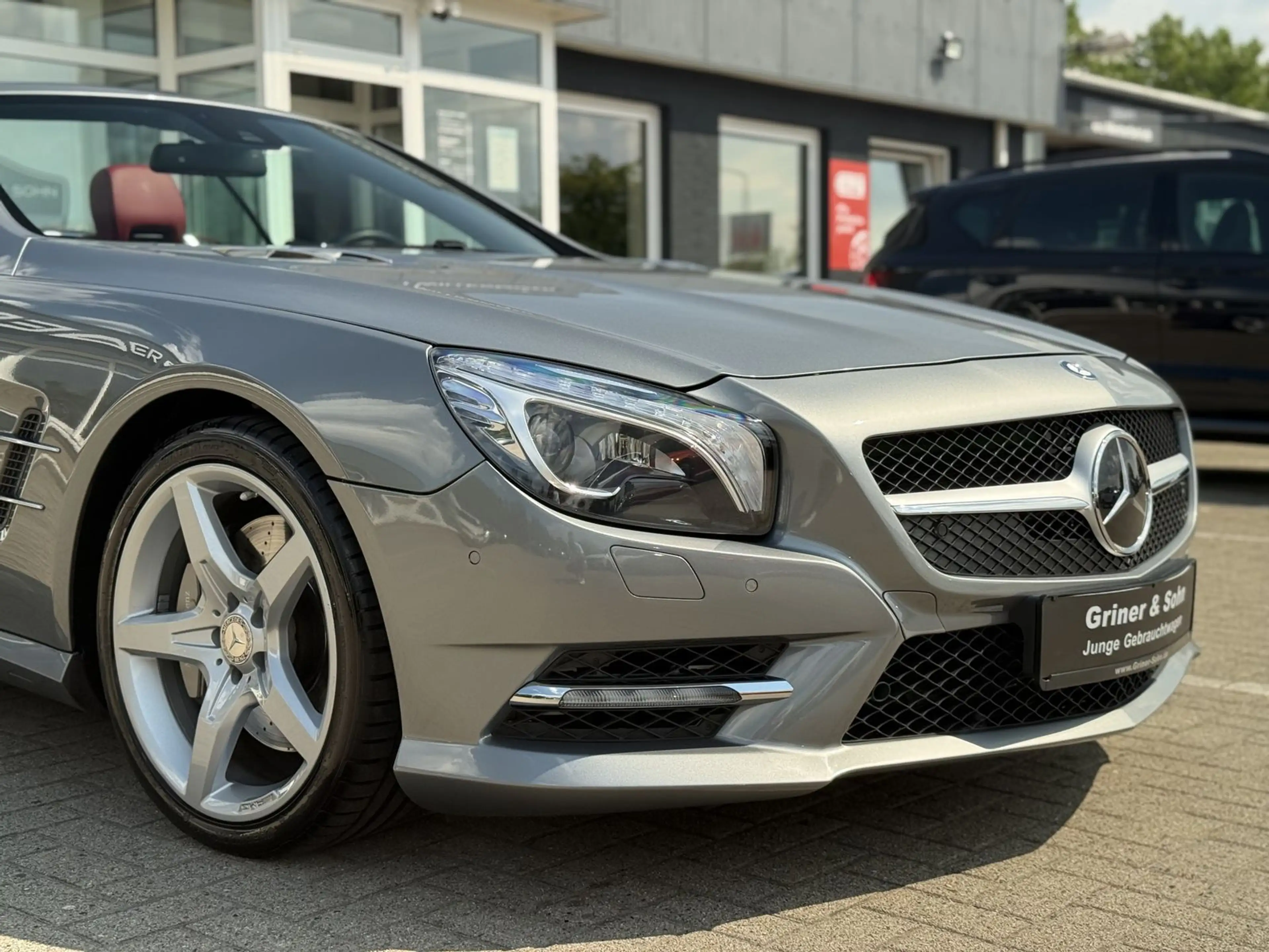 Mercedes-Benz SL 500 AMG,Sitz-Luft,Airscarf,H&K,Distronic,T-Wi — photo 3
