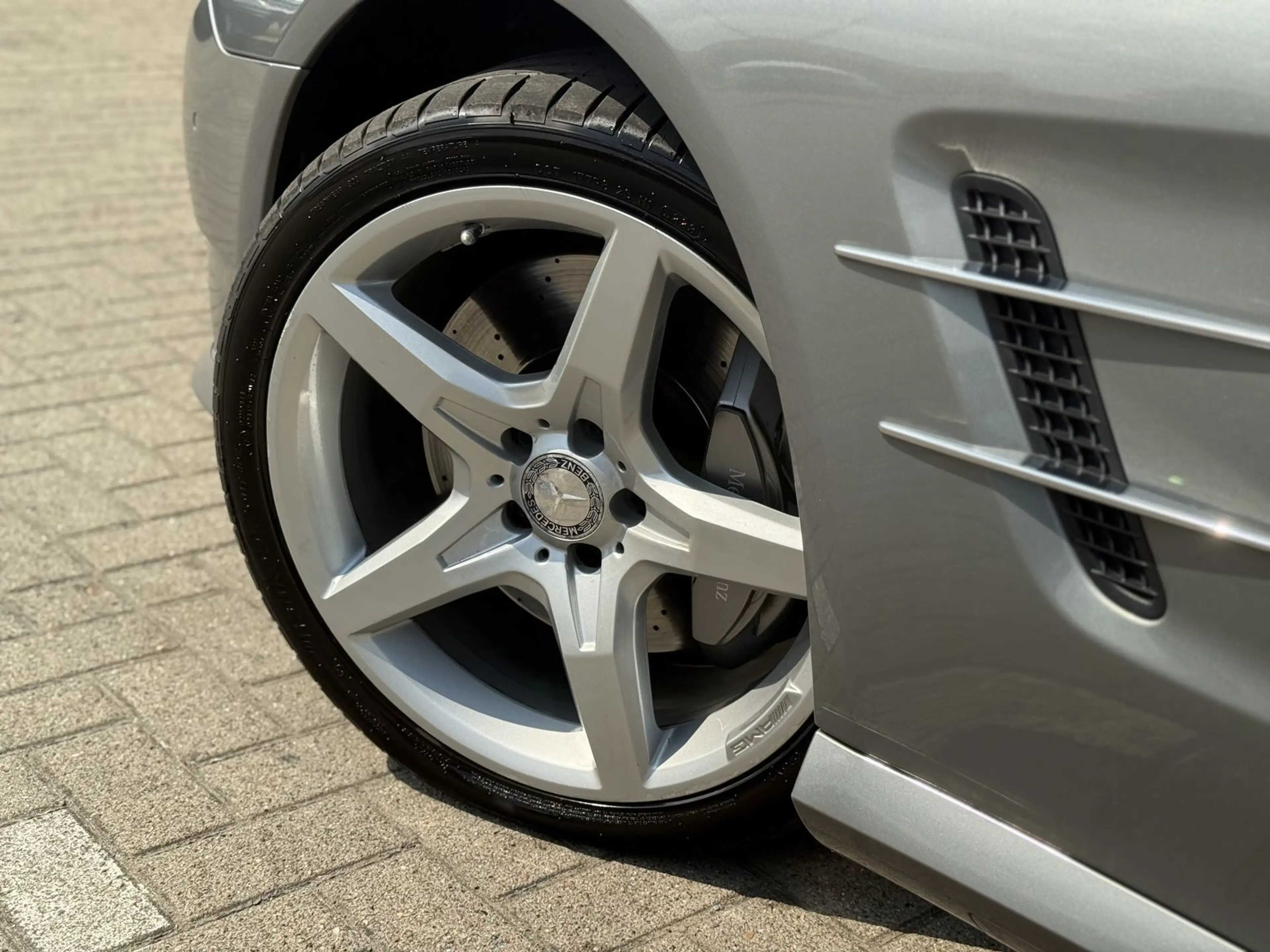 Mercedes-Benz SL 500 AMG,Sitz-Luft,Airscarf,H&K,Distronic,T-Wi — photo 10
