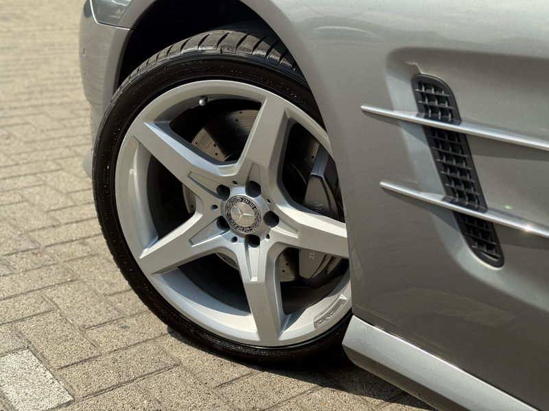 Mercedes-Benz SL 500 AMG,Sitz-Luft,Airscarf,H&K,Distronic,T-Wi — photo 10