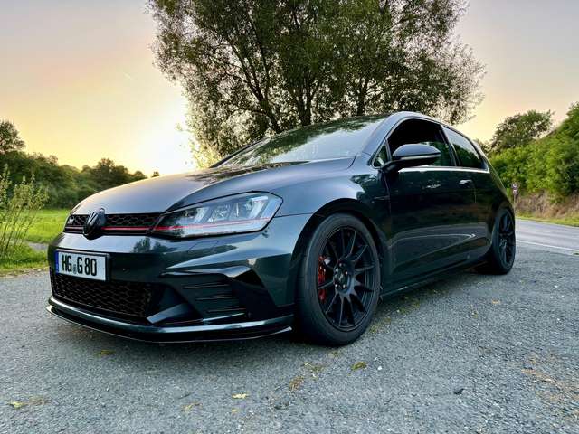 Imagine Volkswagen Golf GTI Clubsport 6 Gang Schaltwagen RECARO Schalensitze