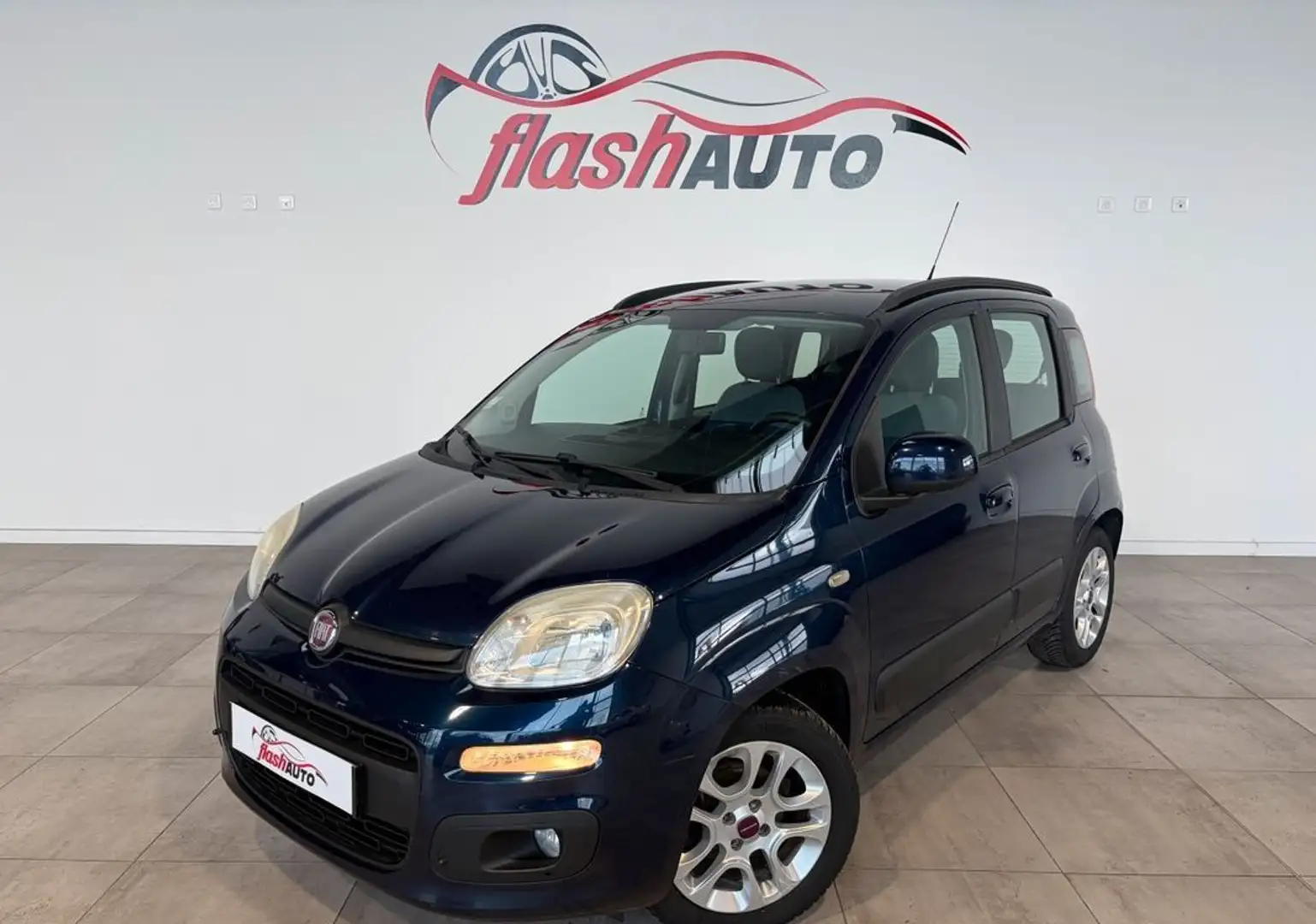 Fiat Panda 1.2 i 69cv-2012 Bleu - 1