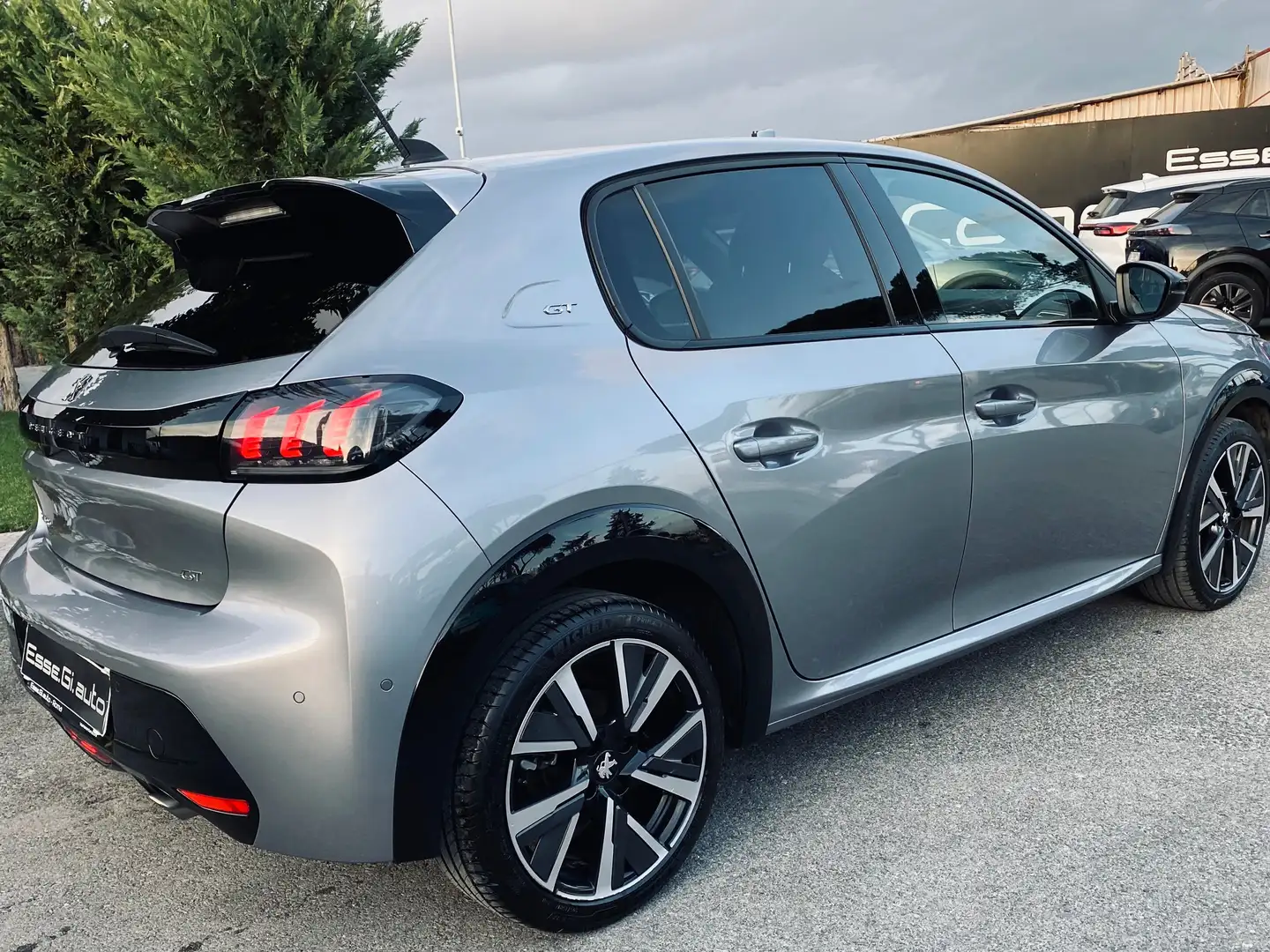 Peugeot 208 GT Pack **POSS.PACK MEDIA**VED.NOTE Grigio - 2