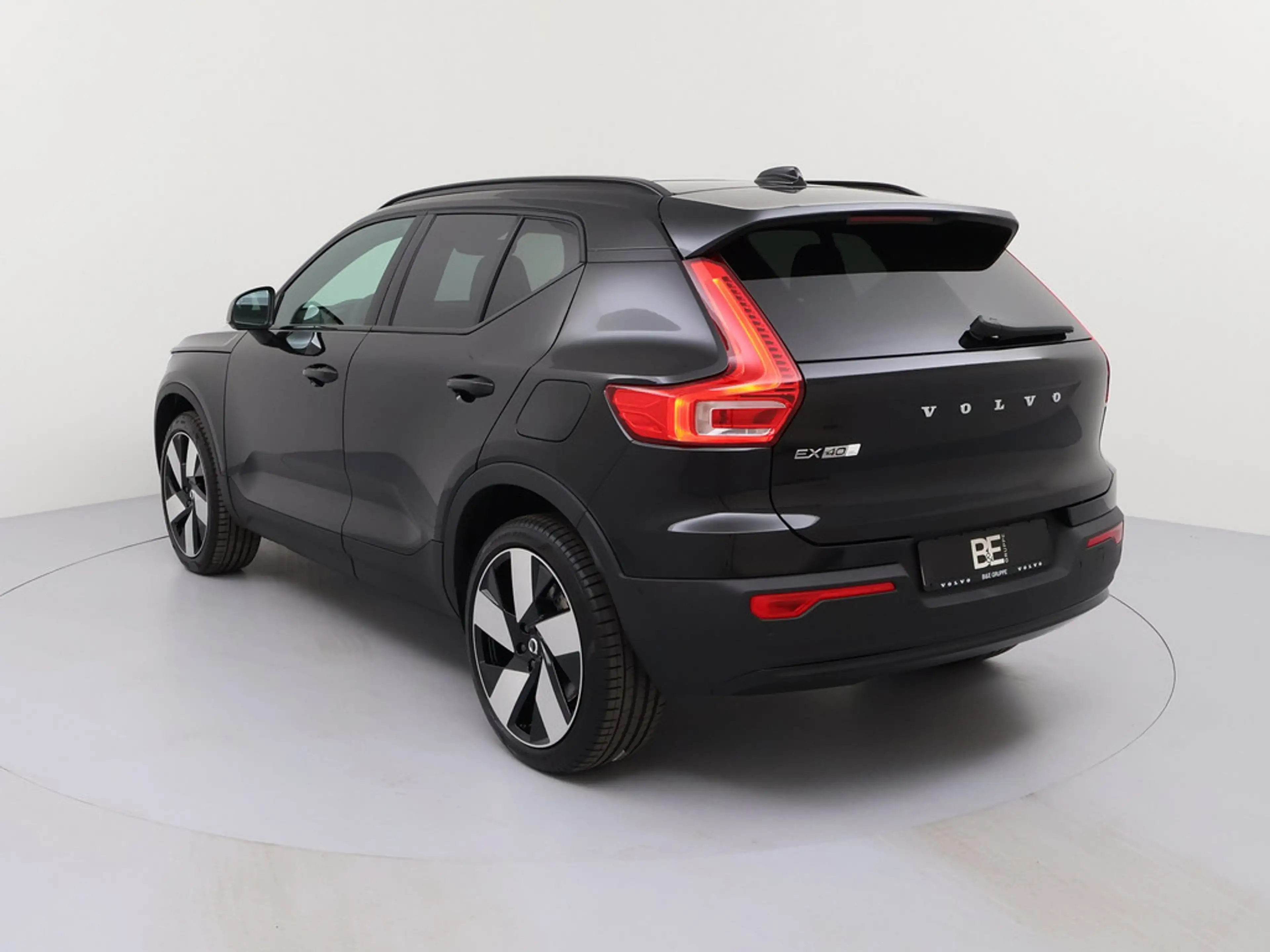 Volvo EX40 Twin Motor Performance AWD Ultra Dark *20-Zoll*ALARM* — photo 7