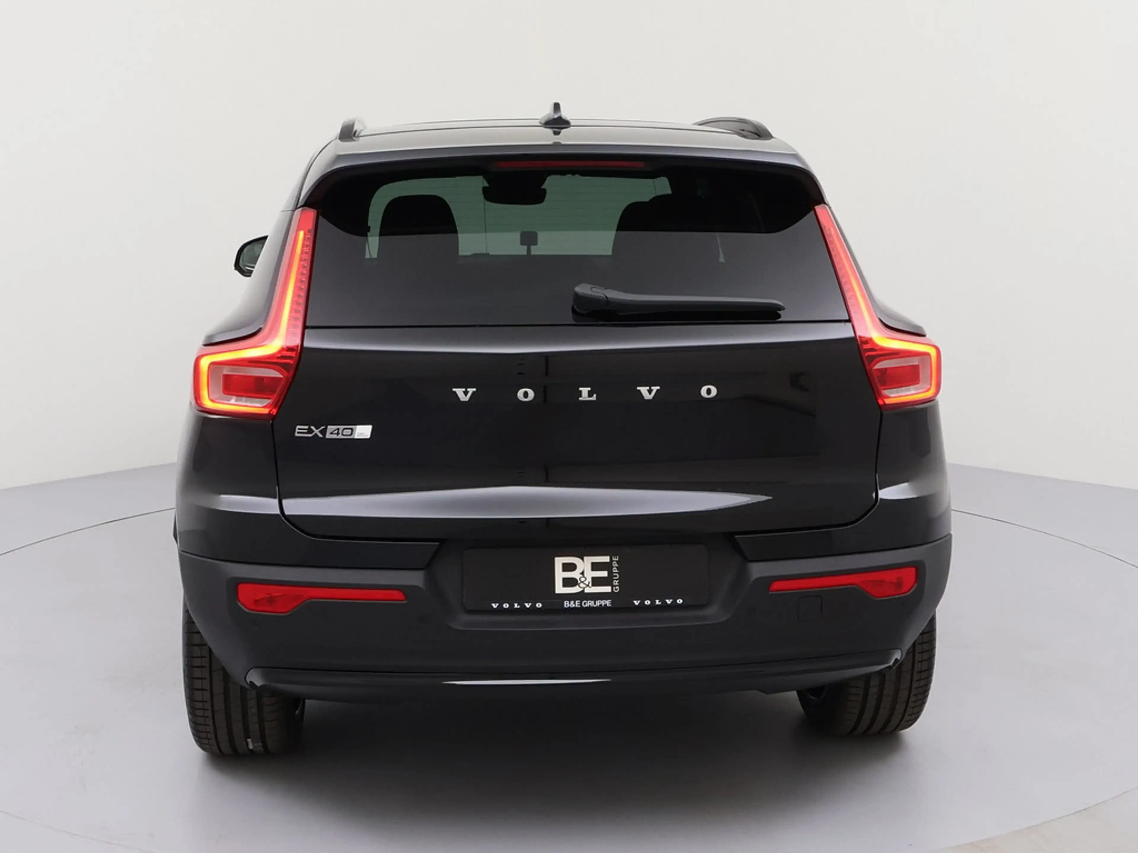 Volvo EX40 Twin Motor Performance AWD Ultra Dark *20-Zoll*ALARM* — photo 6