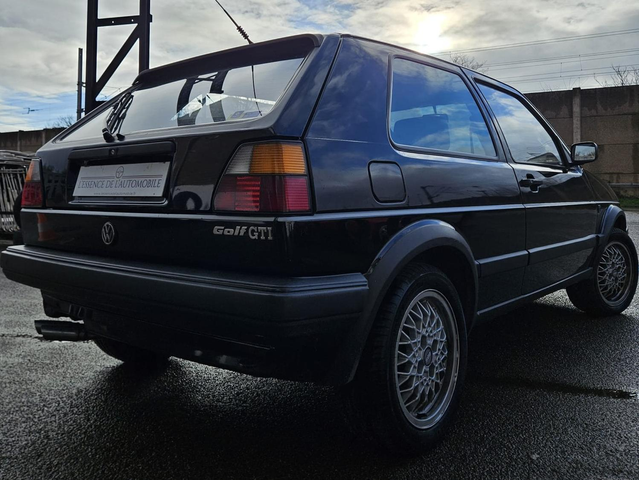 Volkswagen Golf GTI Golf 1.8i GTI