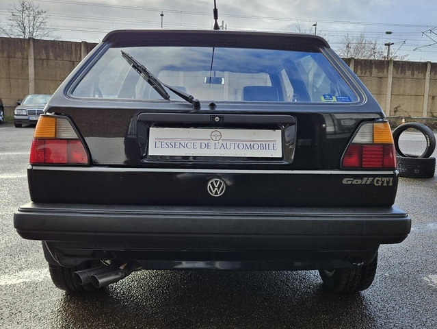 Volkswagen Golf GTI Golf 1.8i GTI