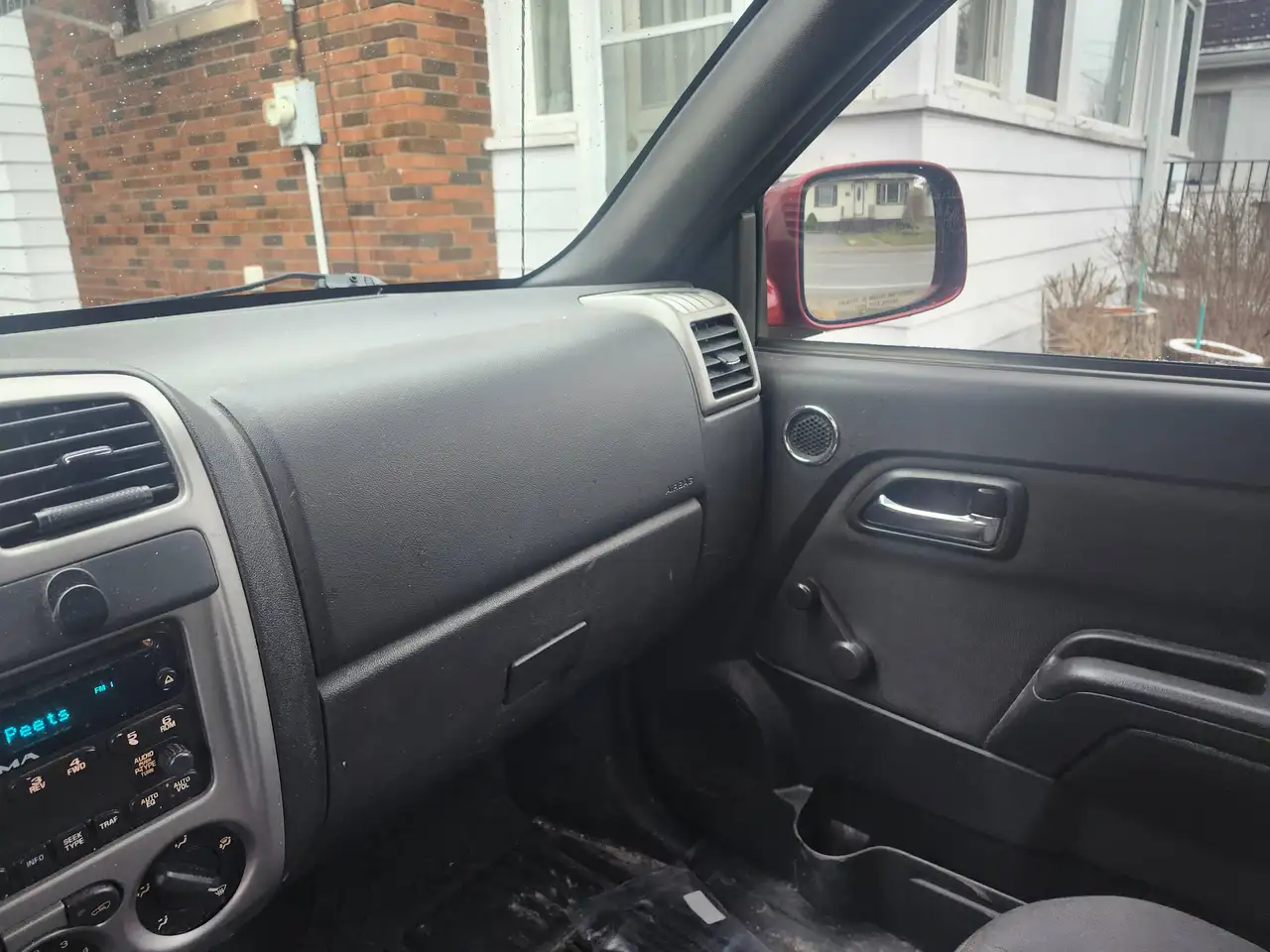 GMC Canyon photo GMC Canyon