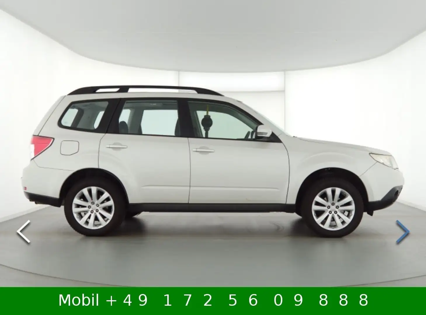 Subaru Forester Comfort Autom 4x4 AHK Xenon Kamera GSD Bílá - 2