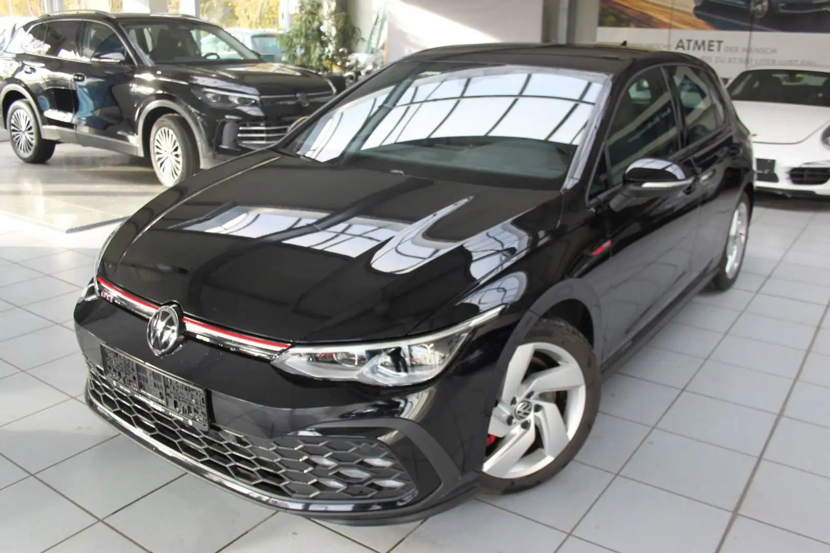 Volkswagen Golf VIII Lim/GTI/DSG/LED+/ALU17"/NAVI/ACC/PDC/S Negro - 1