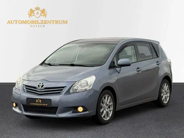 Toyota Verso Executive | 7*Sitzer | Rückfahrkamera |