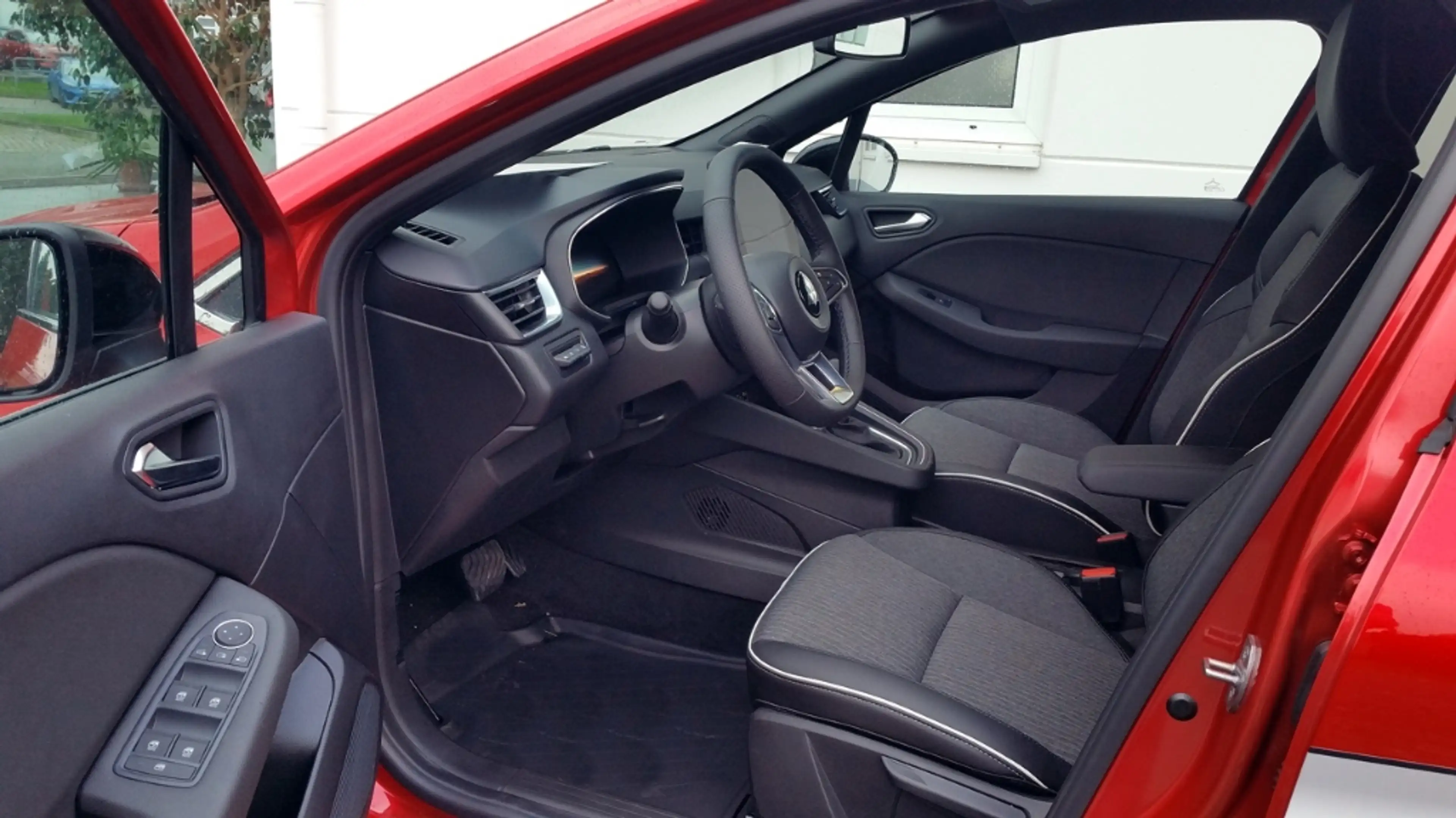 Mitsubishi Colt TOP 1.6 Hybrid — photo 7
