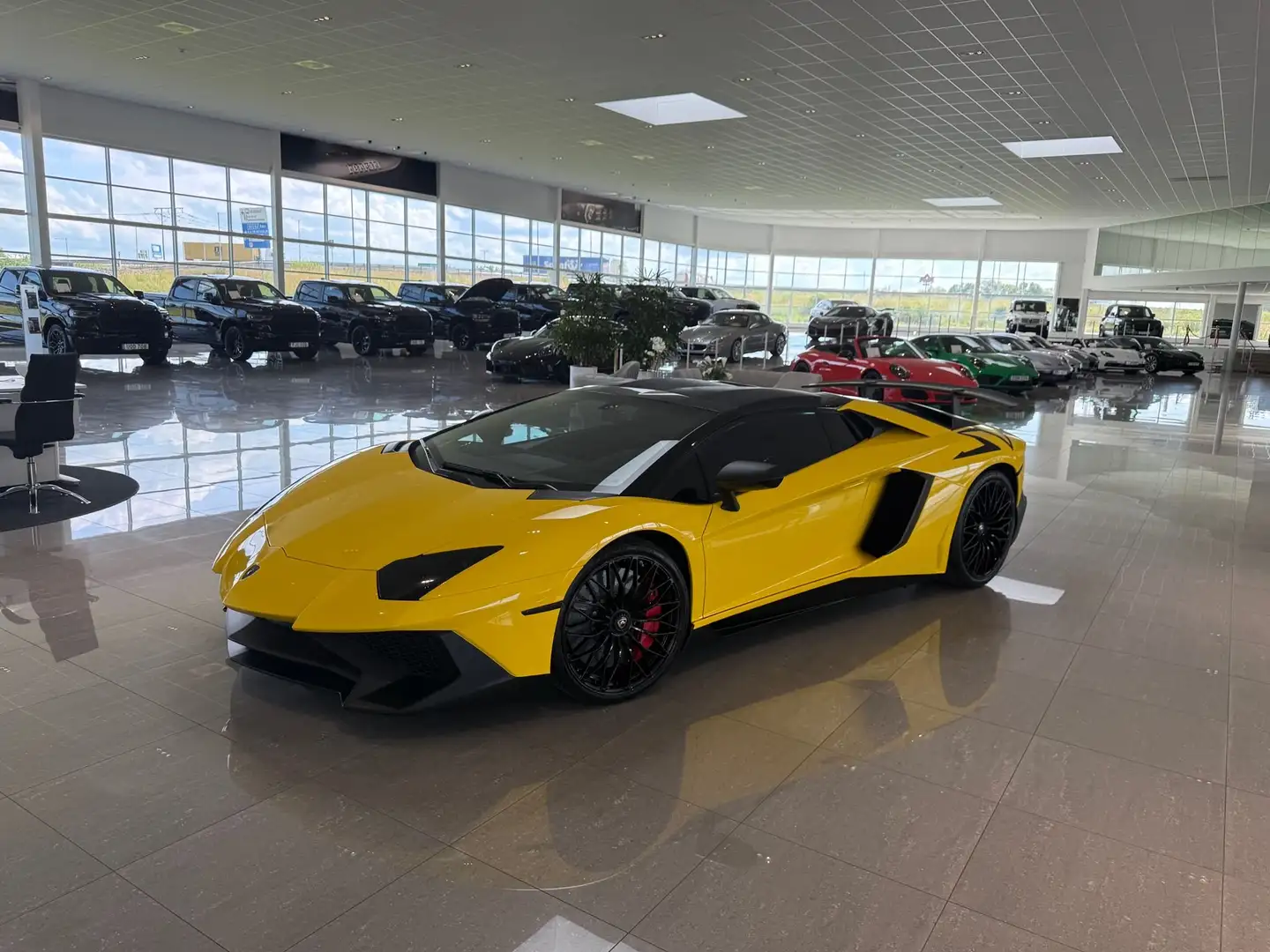 Lamborghini Aventador SV 6.5 LP750-4 Roadster V12 750 ch Alb - 2