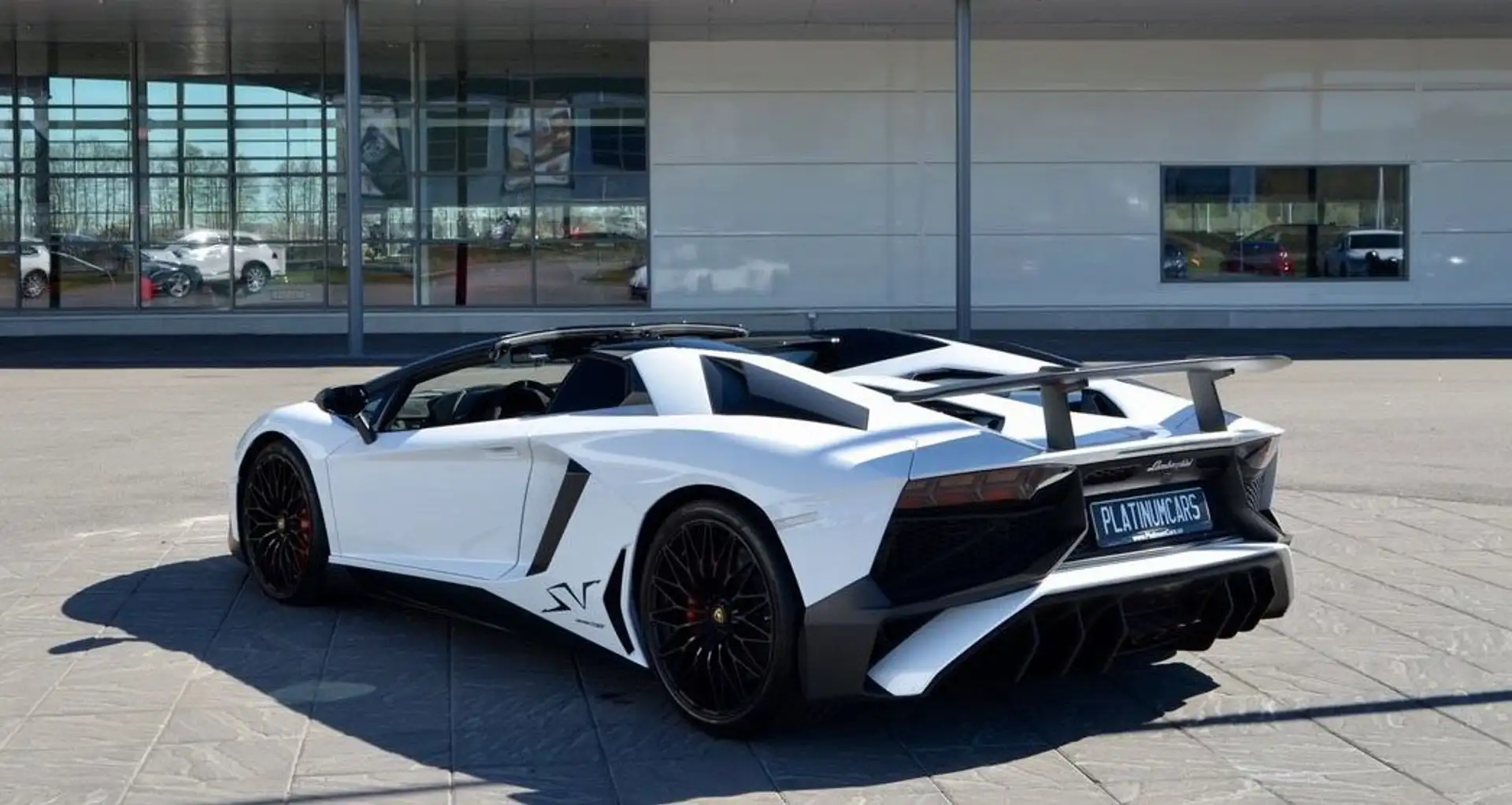 Lamborghini Aventador SV 6.5 LP750-4 Roadster V12 750 ch Blanco - 2