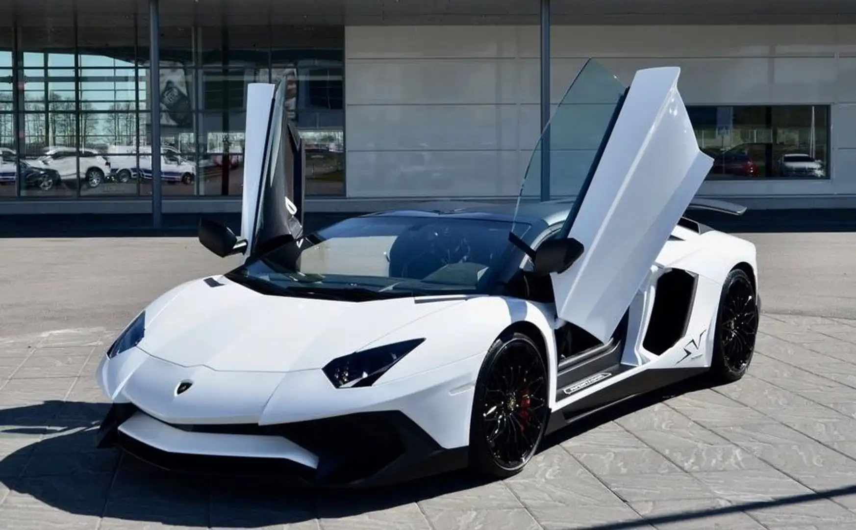 Lamborghini Aventador SV 6.5 LP750-4 Roadster V12 750 ch Blanco - 1