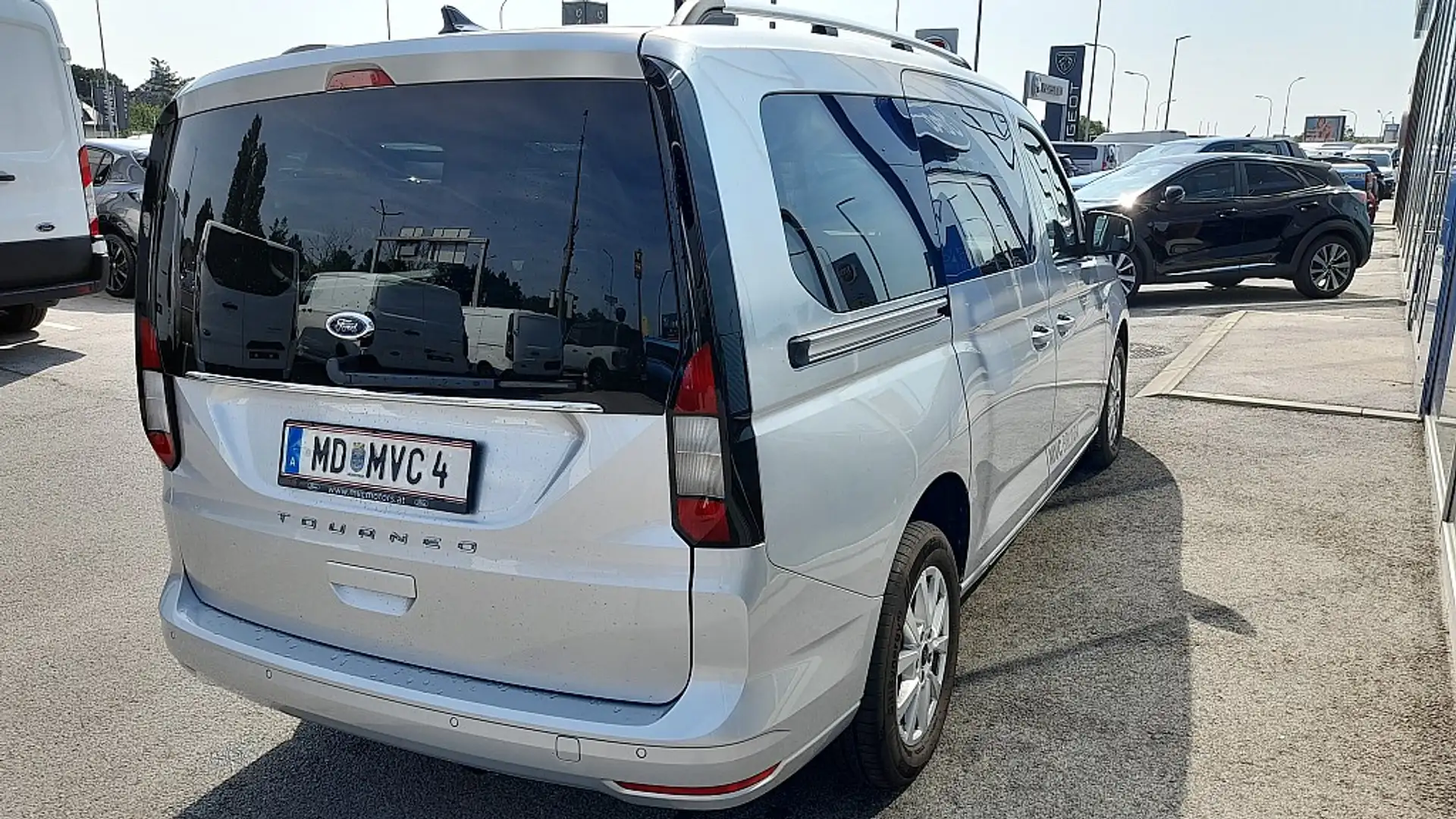 Ford Tourneo Connect Tourneo Grand Connect 2,0 EcoBlue L2 Titanium Argintiu - 2