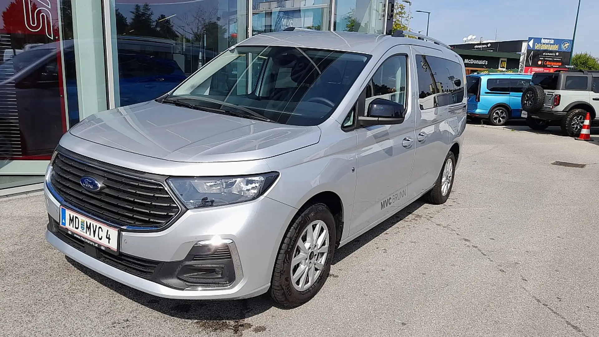 Ford Tourneo Connect Tourneo Grand Connect 2,0 EcoBlue L2 Titanium Ezüst - 1