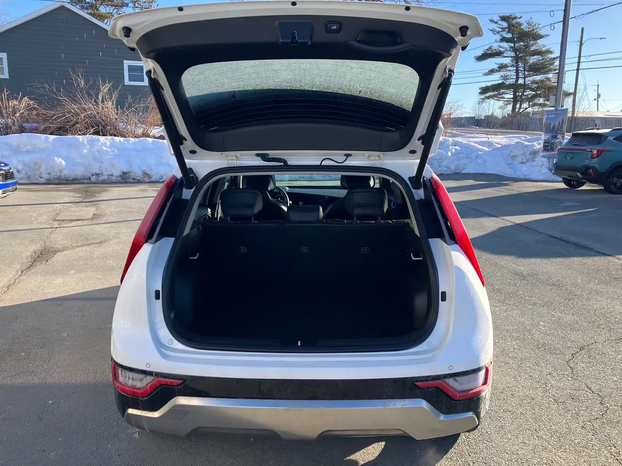 Kia Niro снимка Kia Niro
