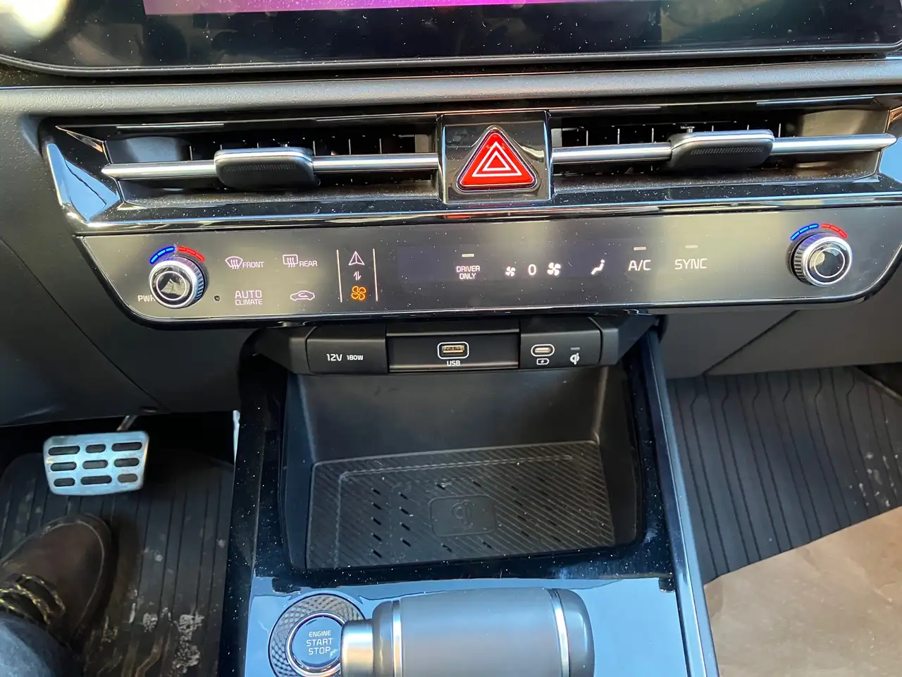 Kia Niro снимка Kia Niro