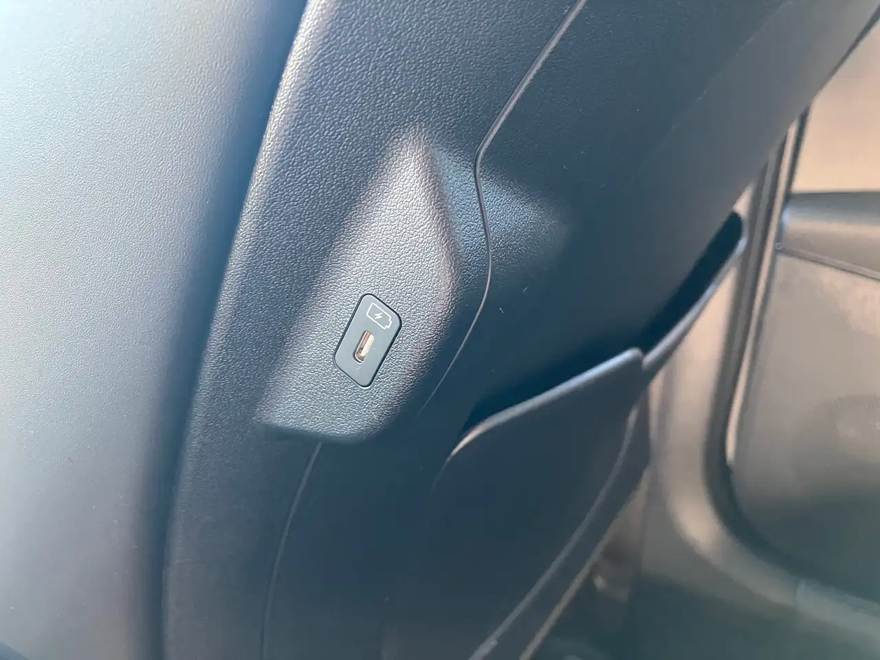 Kia Niro снимка Kia Niro