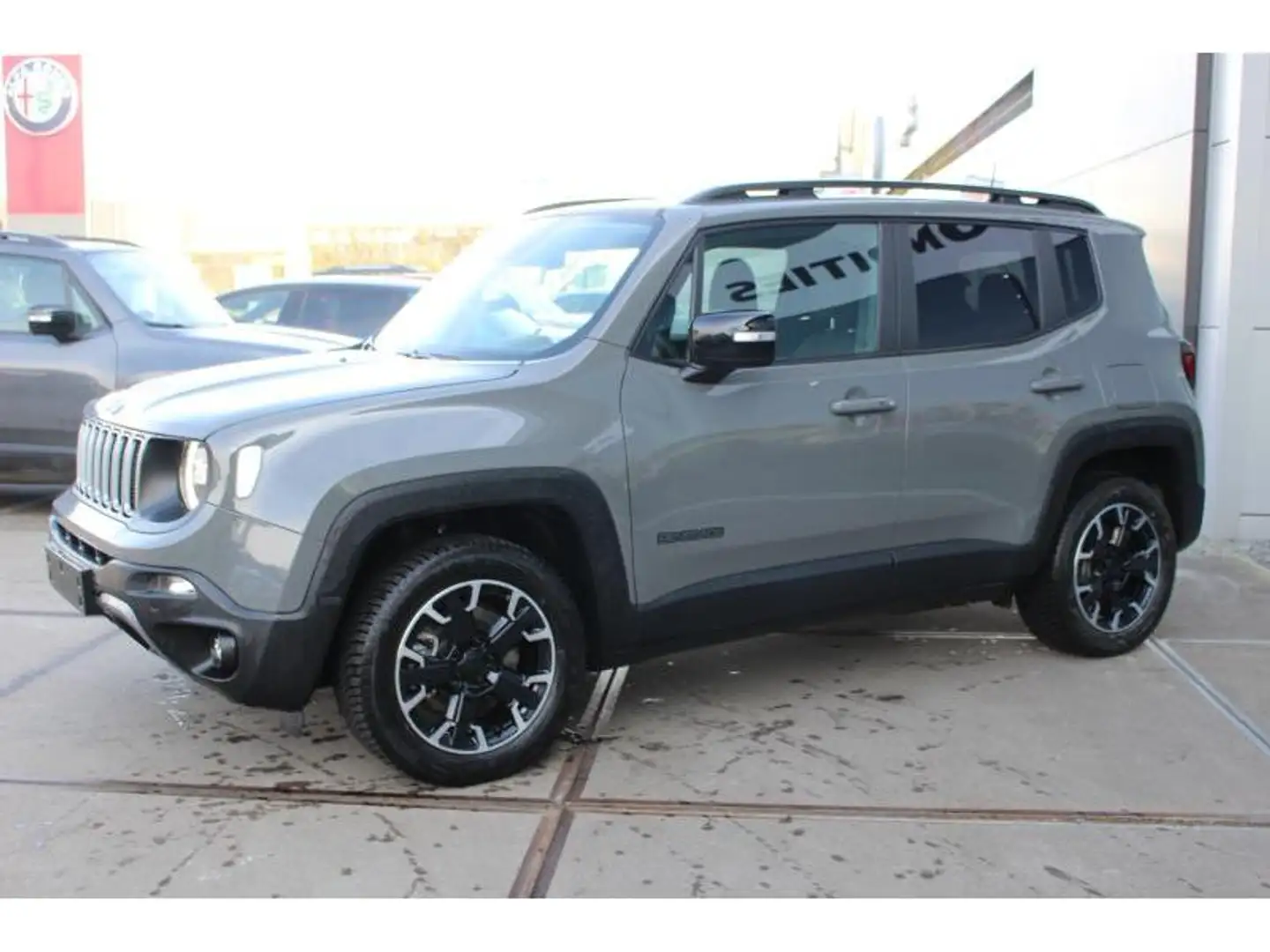 Jeep Renegade Upland Gris - 2
