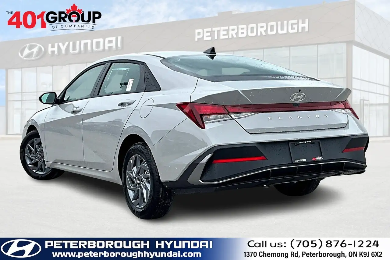 Hyundai ELANTRA снимка Hyundai ELANTRA
