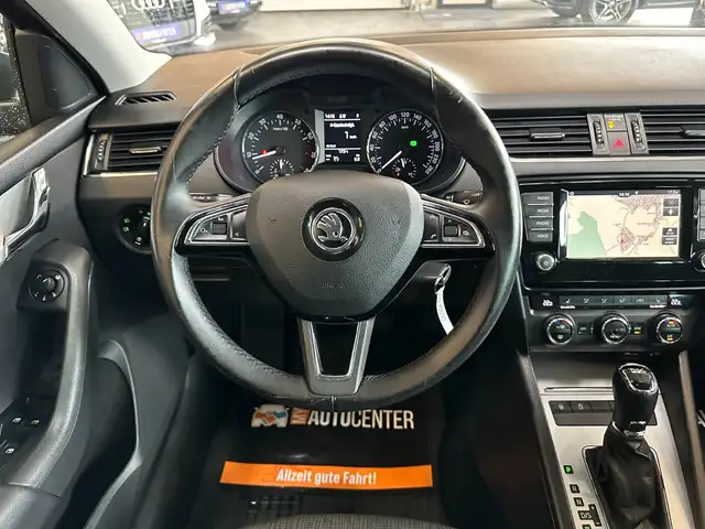 Skoda Octavia view 7