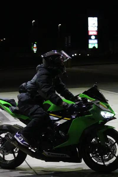 Kawasaki Ninja ZX-6R - foto 4