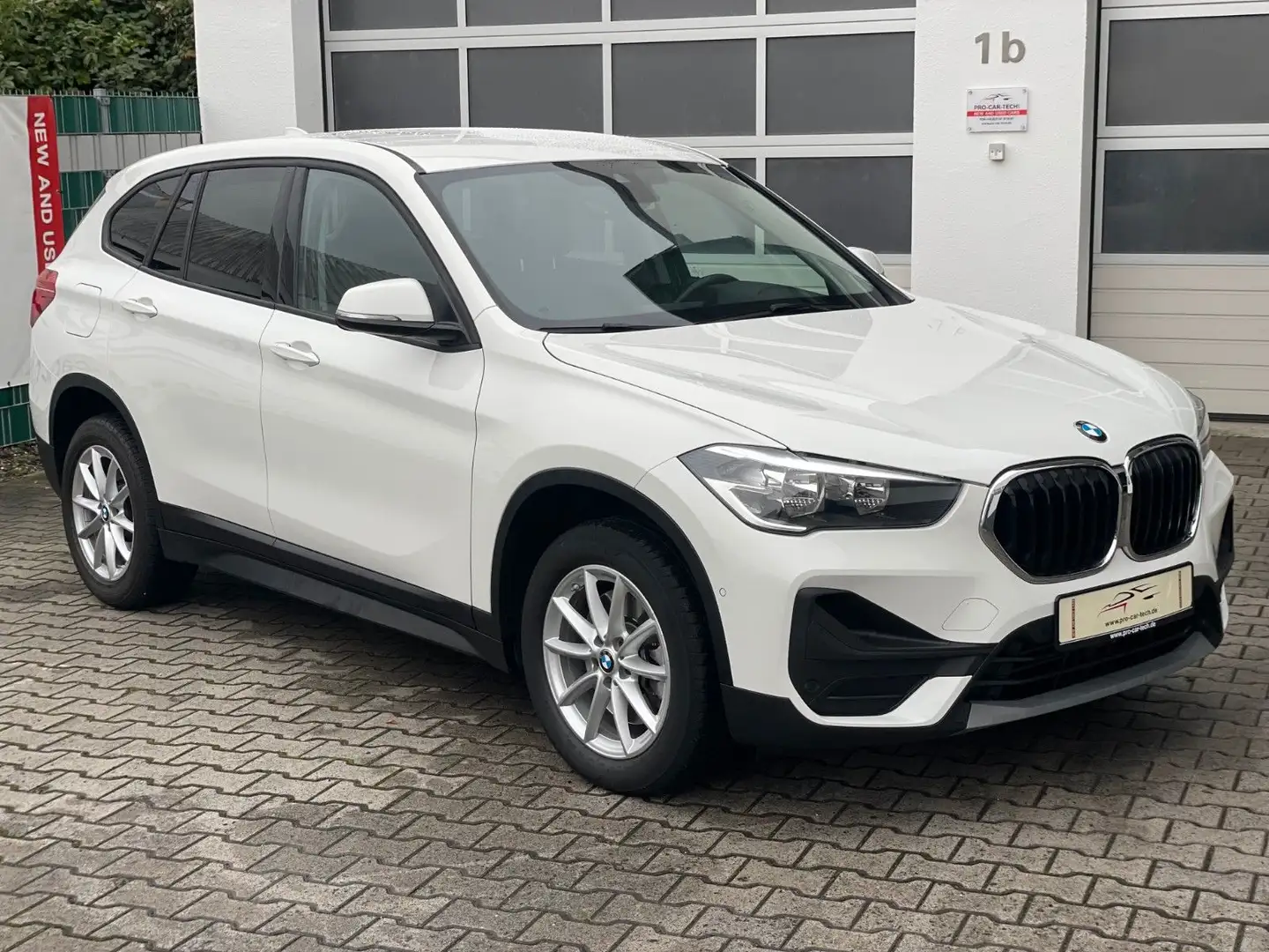 BMW X1 sDrive20d Steptr.|Navi|PDC|Sitzheizung| Blanc - 1