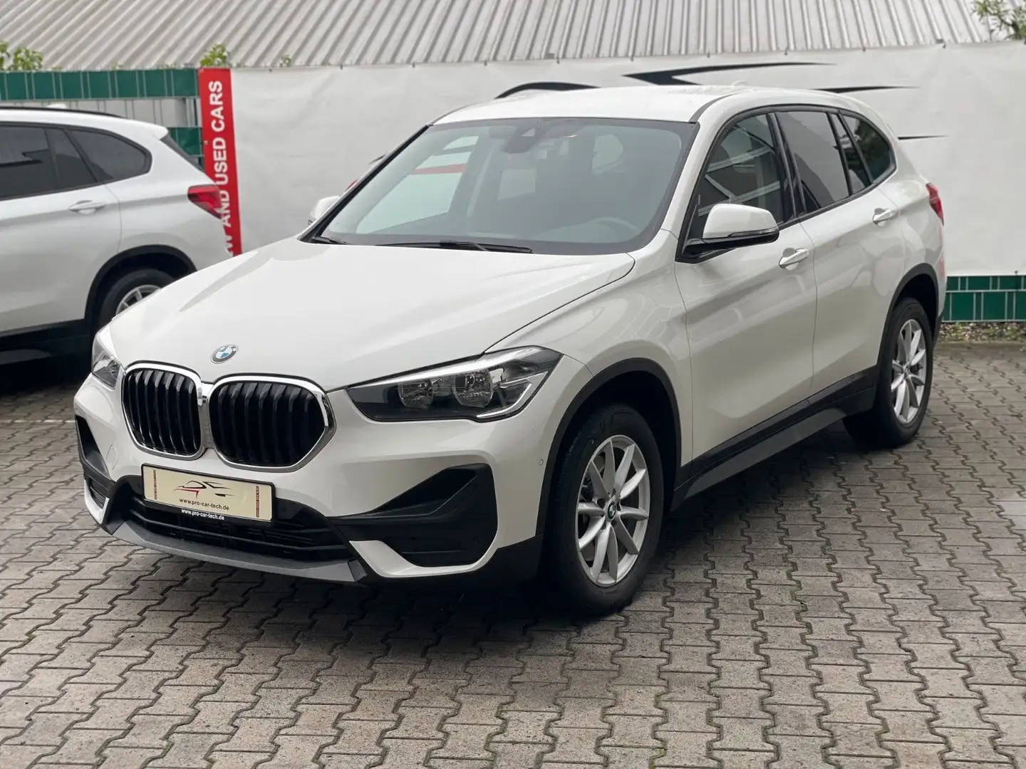BMW X1 sDrive20d Steptr.|Navi|PDC|Sitzheizung| Blanc - 2