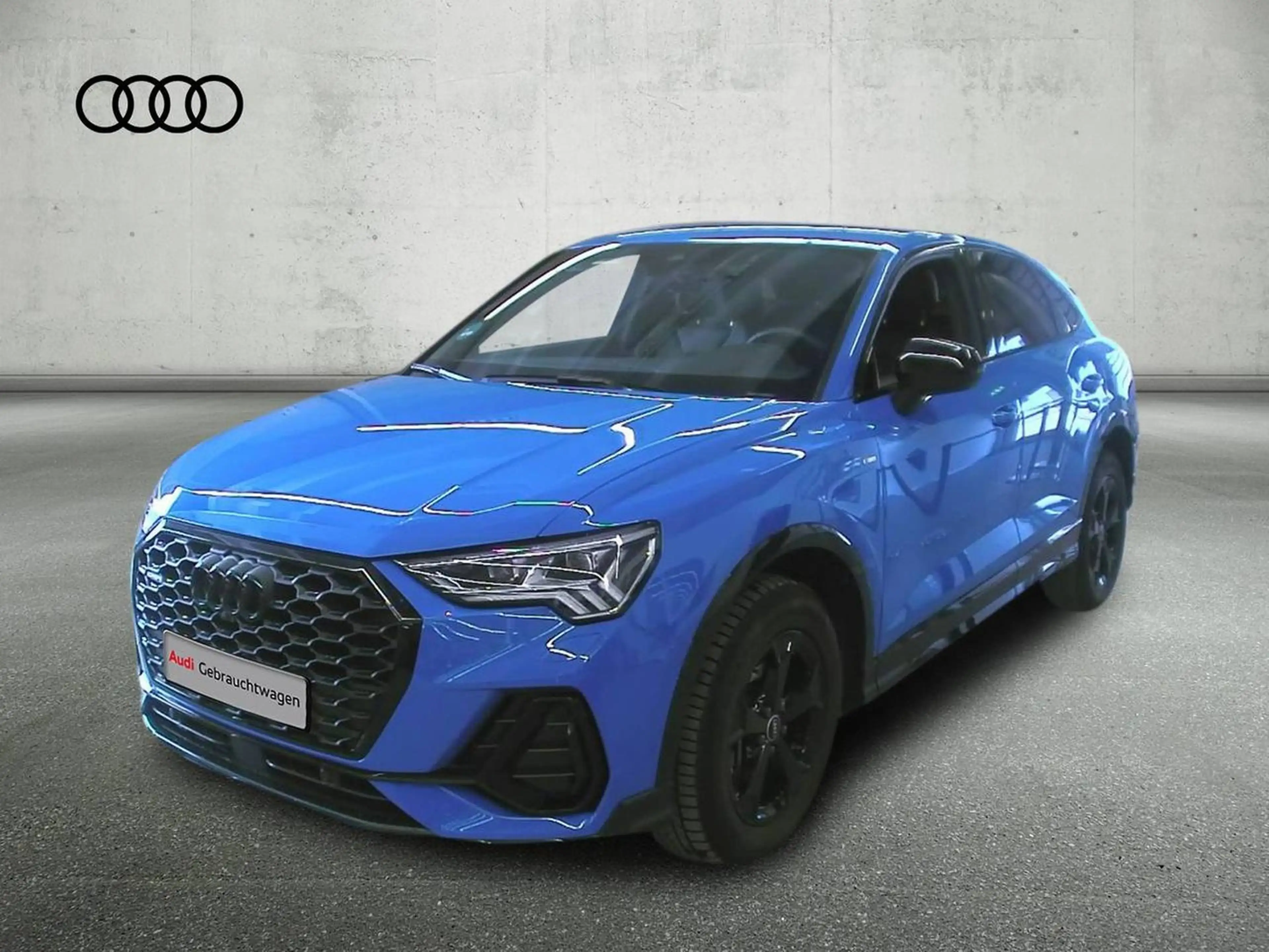 Audi Q3 Sportback 40 TDI S tronic quattro S line — photo 2