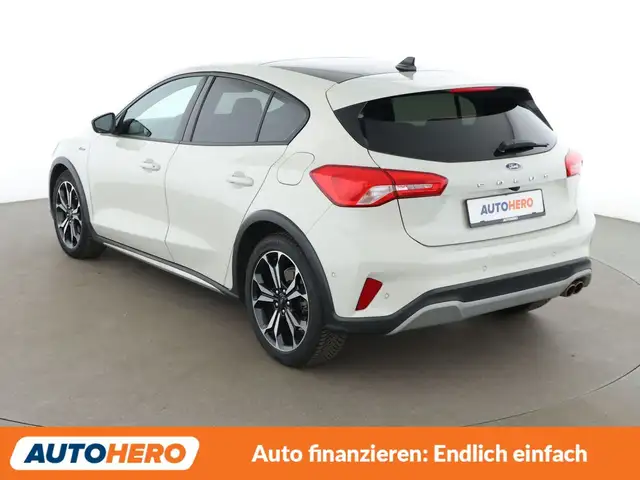 Ford Focus view 4