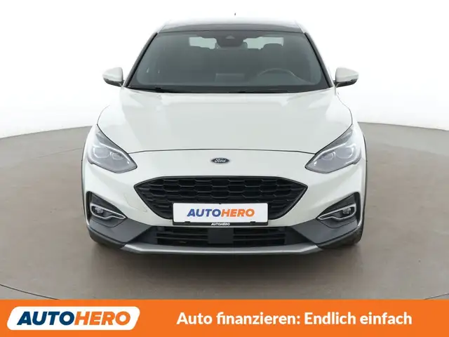 Ford Focus view 9