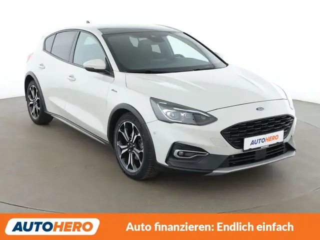 Ford Focus view 8