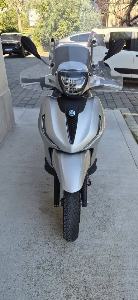 Piaggio Beverly 300