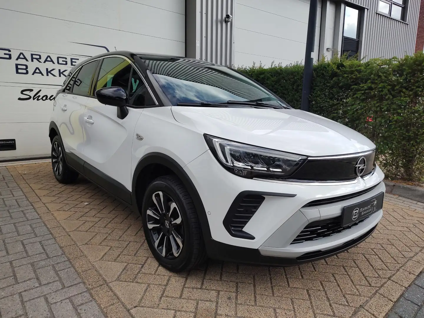 Opel Crossland 1.2 Turbo Elegance Navigatie Led 360-Camera Bi-Ton Wit - 2