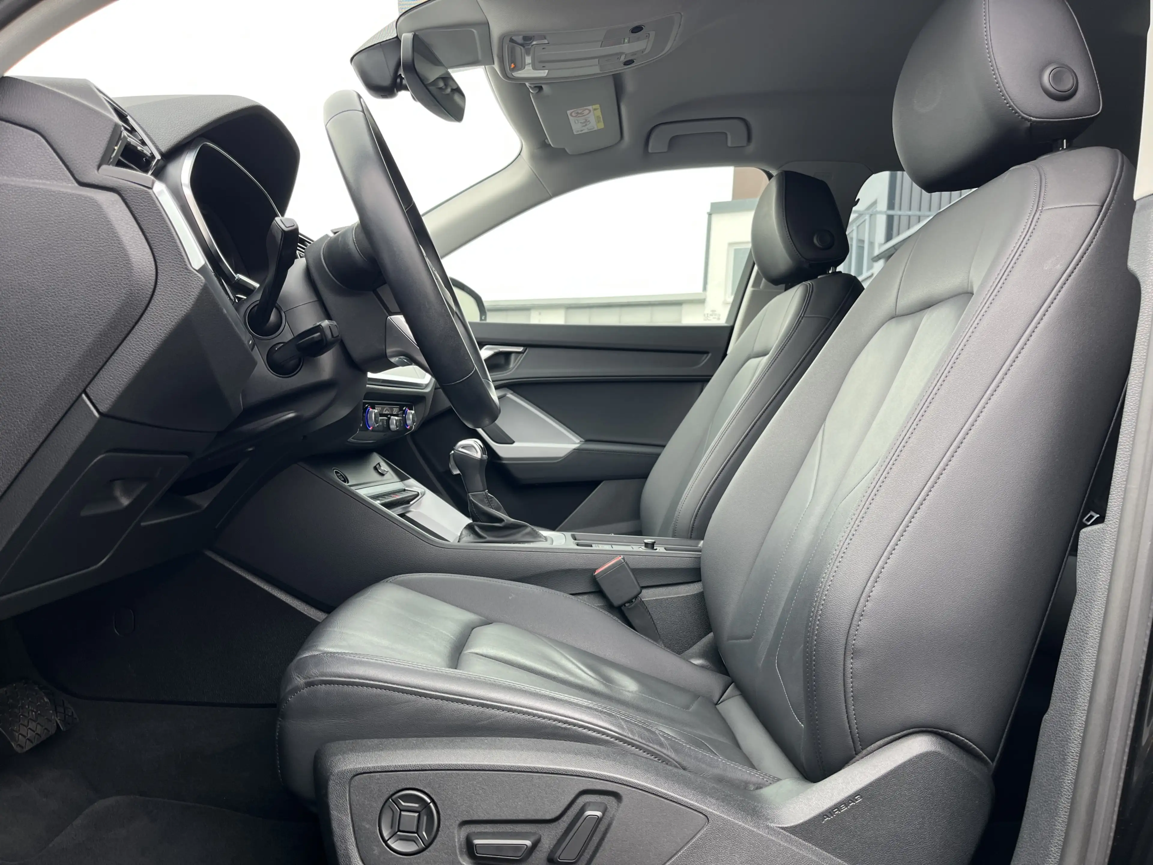 Audi Q3 35 2.0 TDI S tronic advanced 150€ m.20% Anz. Nav — photo 13