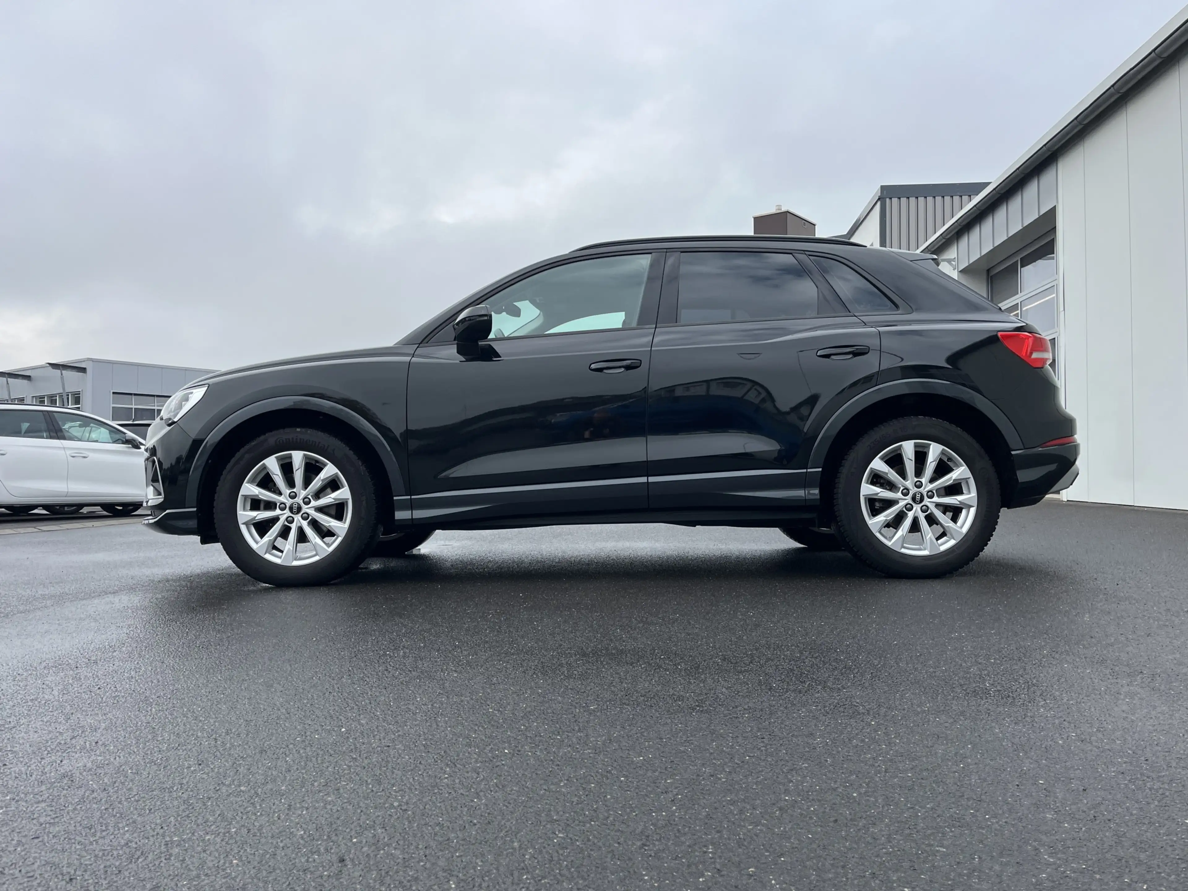 Audi Q3 35 2.0 TDI S tronic advanced 150€ m.20% Anz. Nav — photo 2