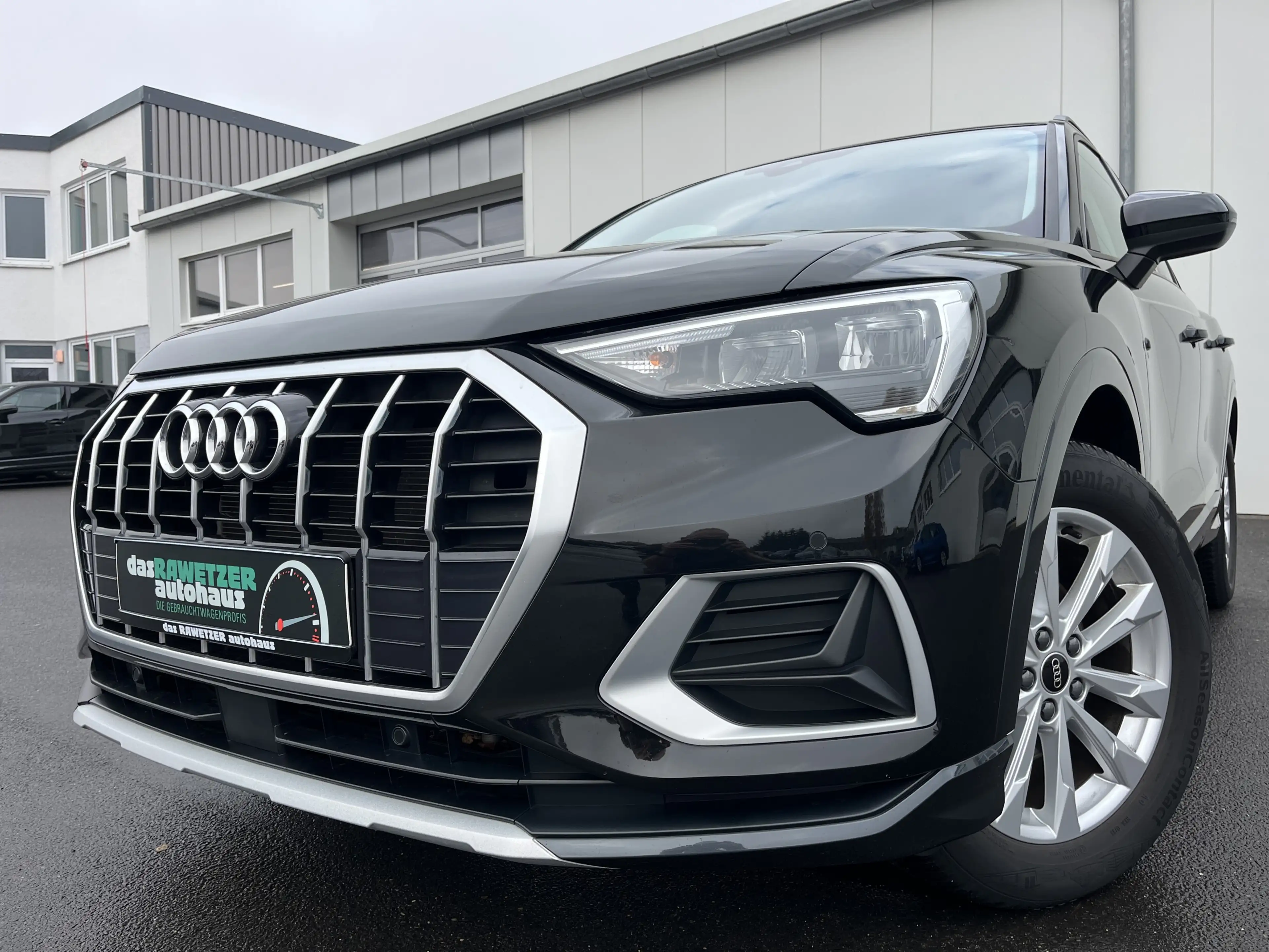 Audi Q3 35 2.0 TDI S tronic advanced 150€ m.20% Anz. Nav