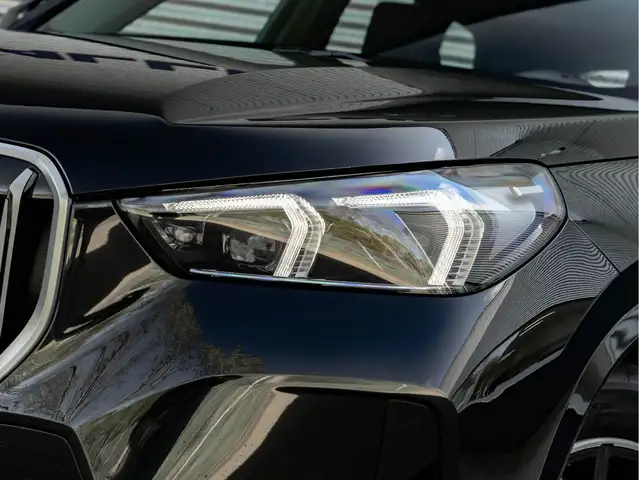 BMW X1 view 9