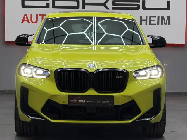 BMW X4 M view 3