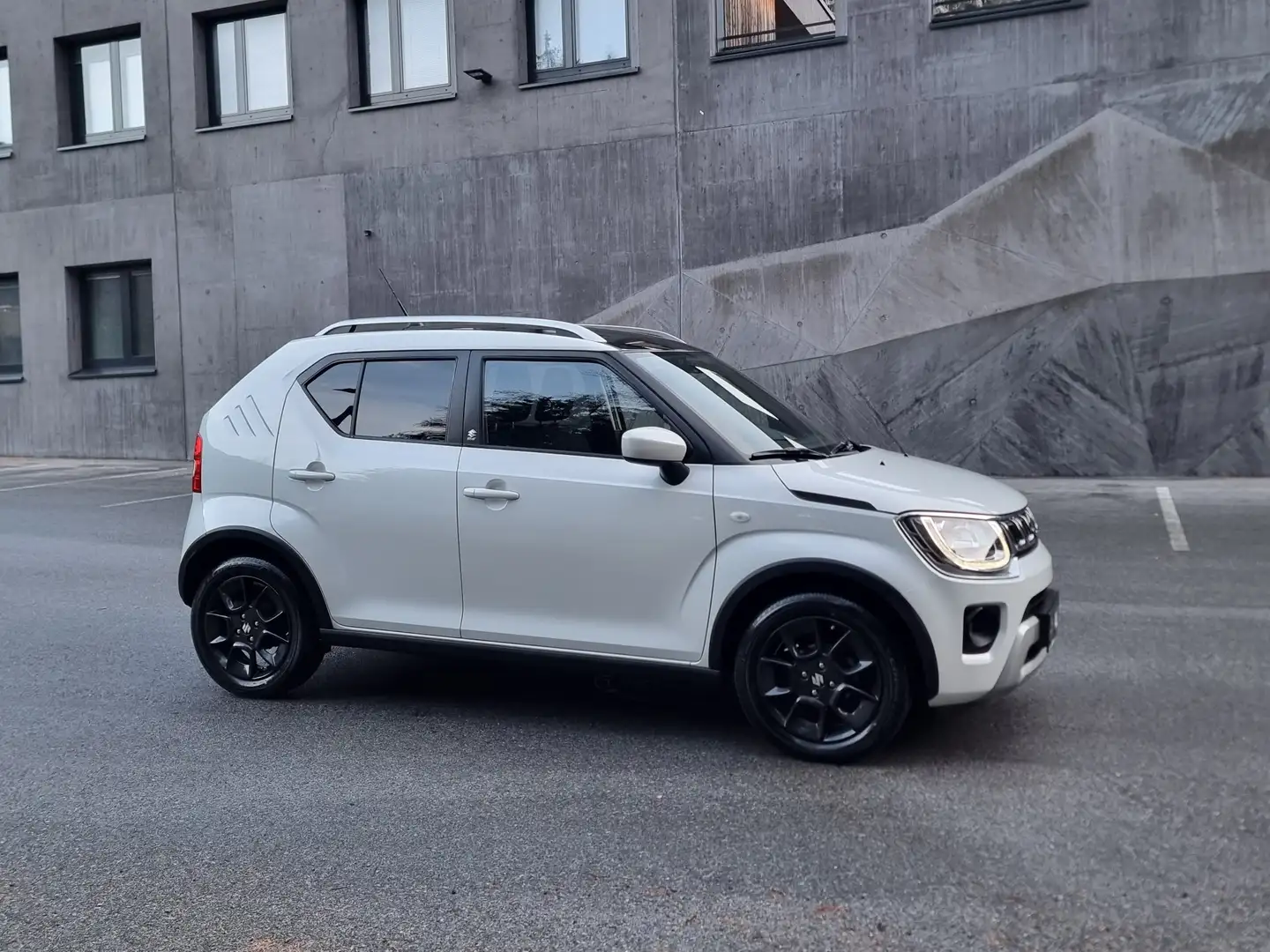 Suzuki Ignis 1.2 Dualjet Hybrid **ALU**LED**R-CAM**KLIMA** Weiß - 2