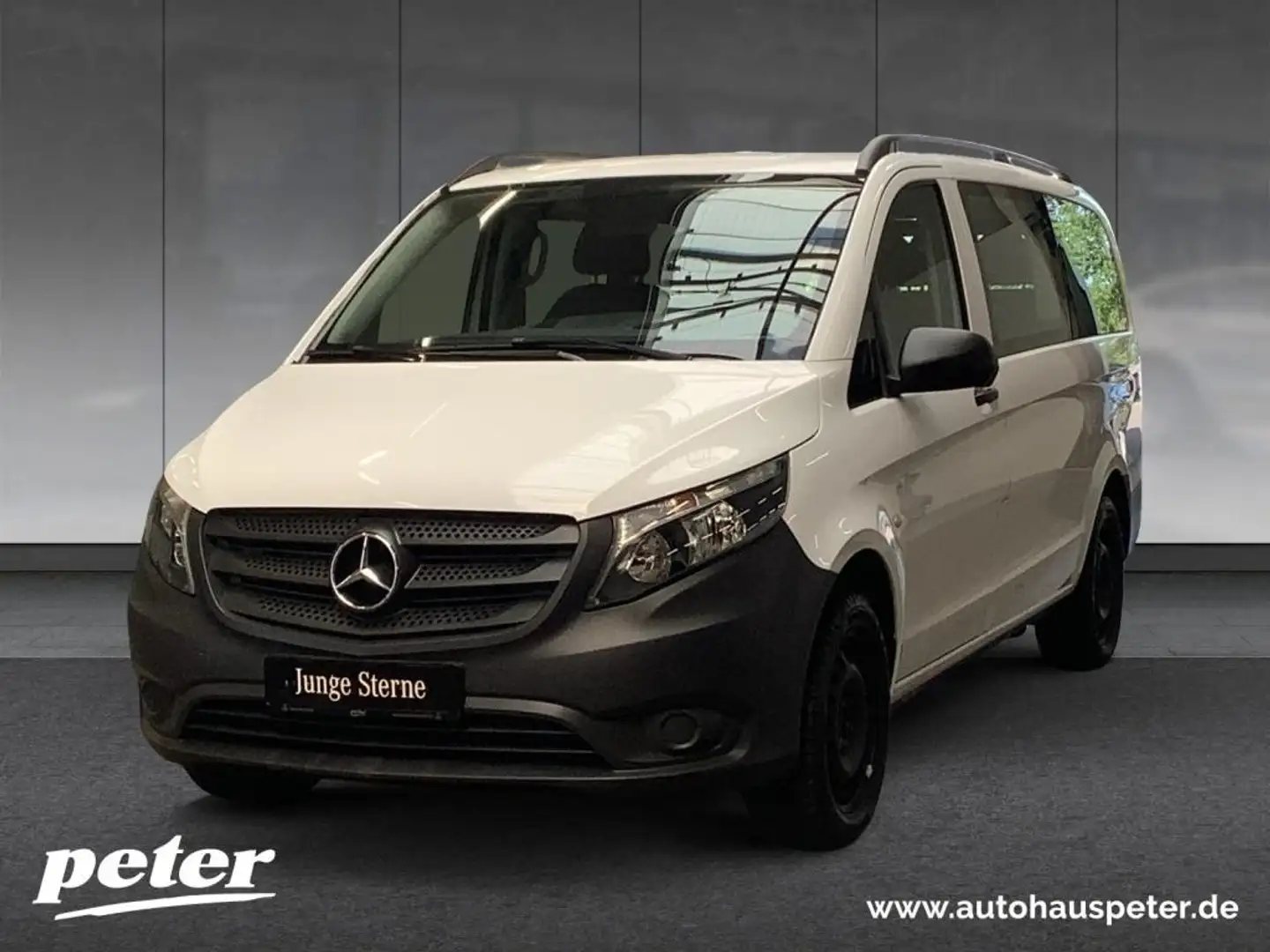 Mercedes-Benz Vito 114CDI Tourer Pro 4 Matic  Standheizung/AHK White - 1
